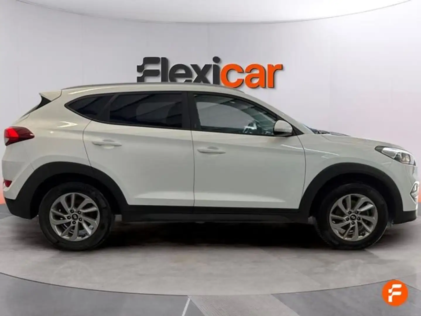 Hyundai TUCSON 1.6 GDi BlueDrive 25 Aniversario 4x2 Blanco - 2
