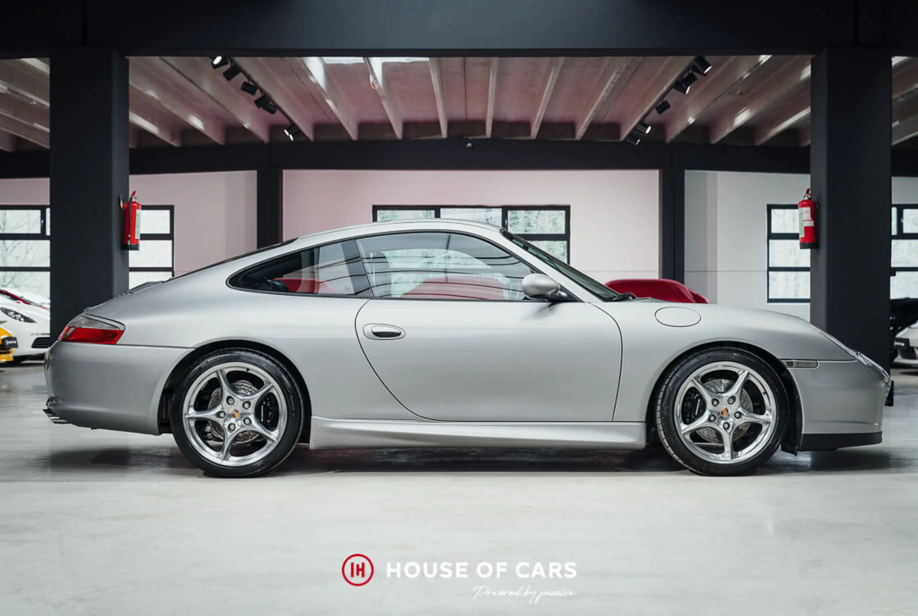 Porsche 996 .2 Carrera Coupe 40 Jahre - 1st paint — photo 5