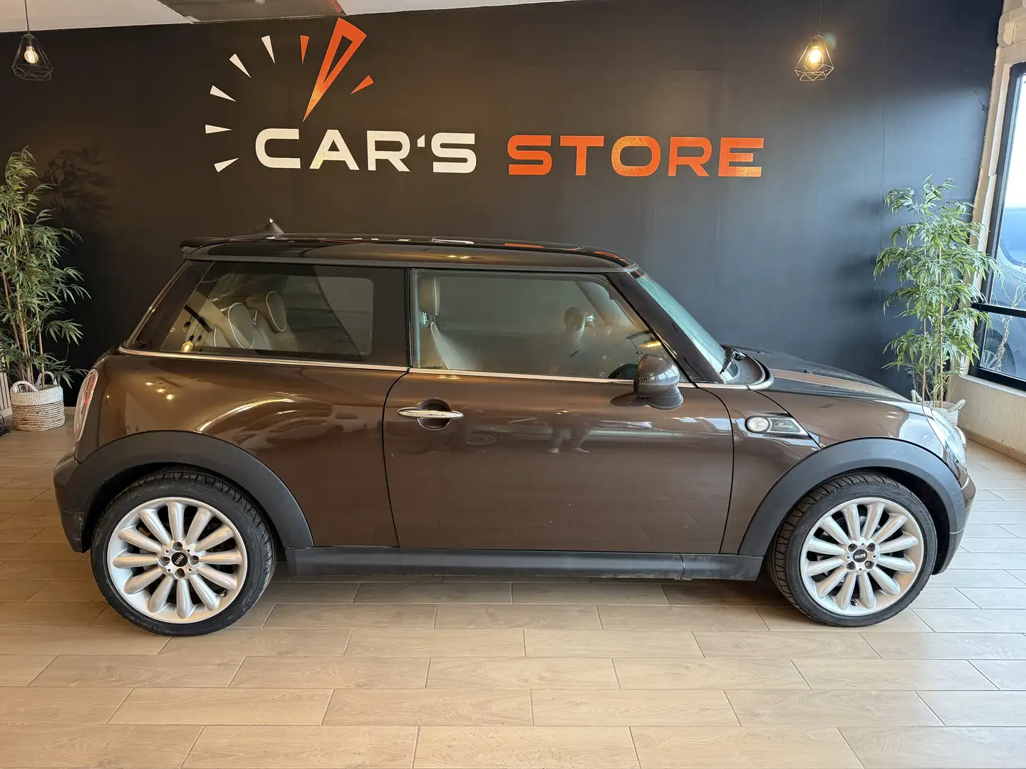 MINI Cooper Mini 1.6i Cooper Mayfair Braun - 1