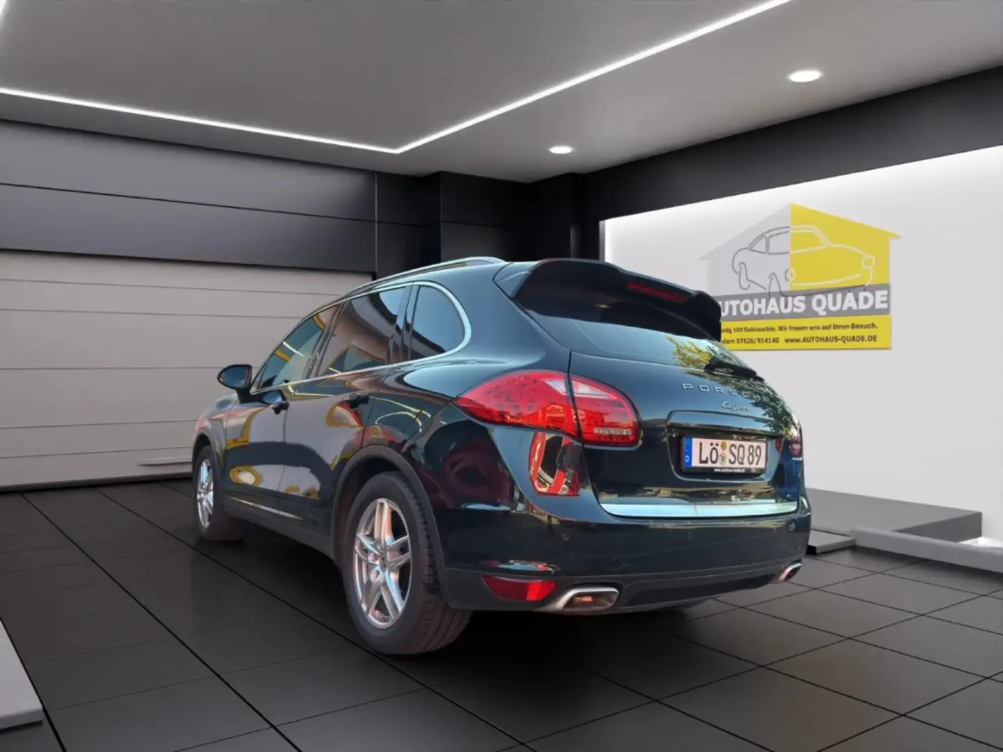 Porsche Cayenne Diesel Lackschäden!!! TÜV+SERVICE-NEU Schwarz - 2