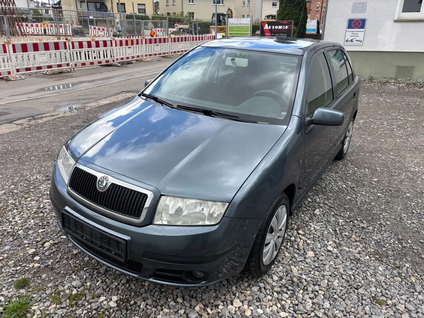 Skoda Fabia 1.4 Ambiente**EURO 4**KLIMA**TÜV NEU**ZV** Grijs - 2