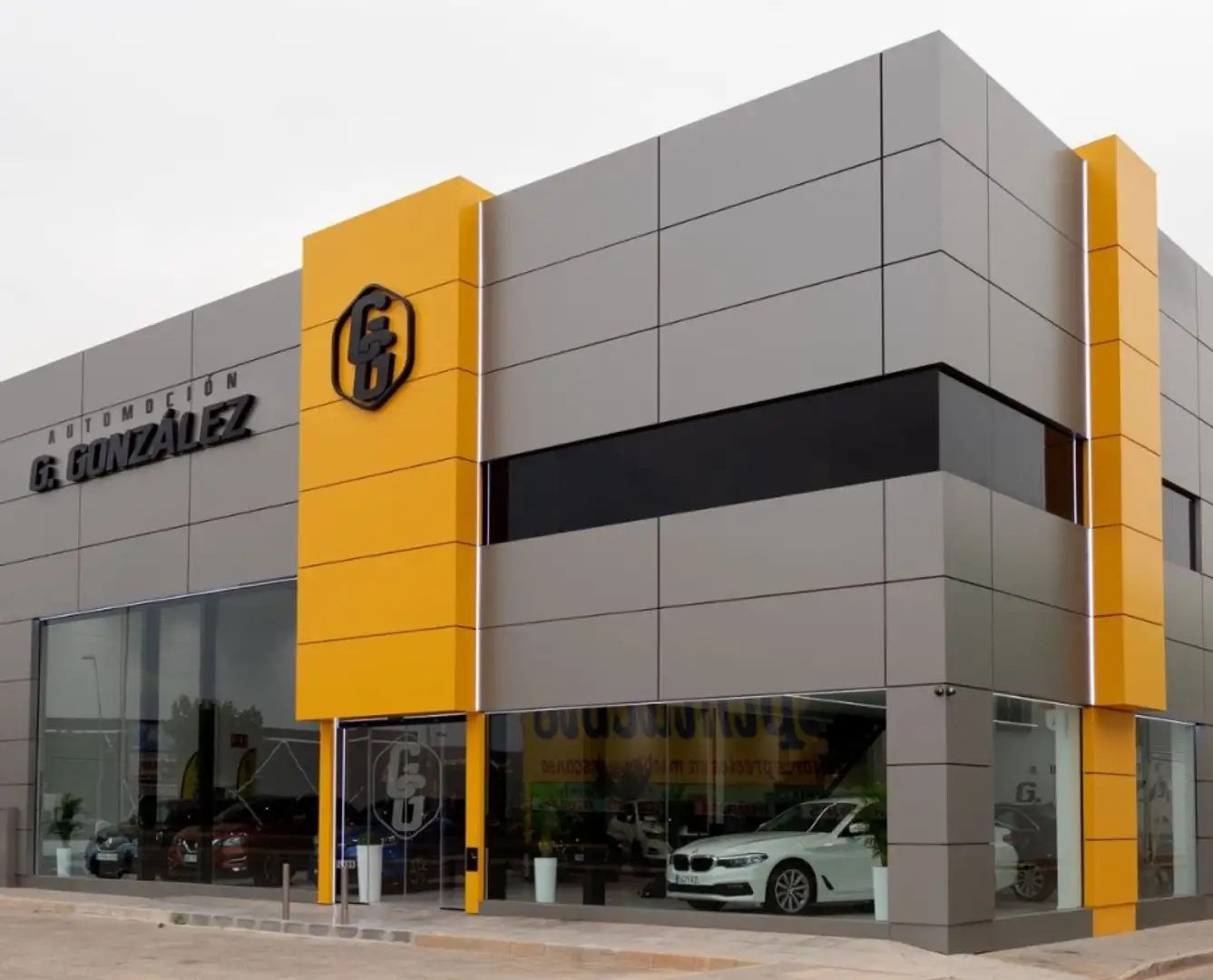 Audi Q8 50 TDI Black line quattro tiptronic Plateado - 1