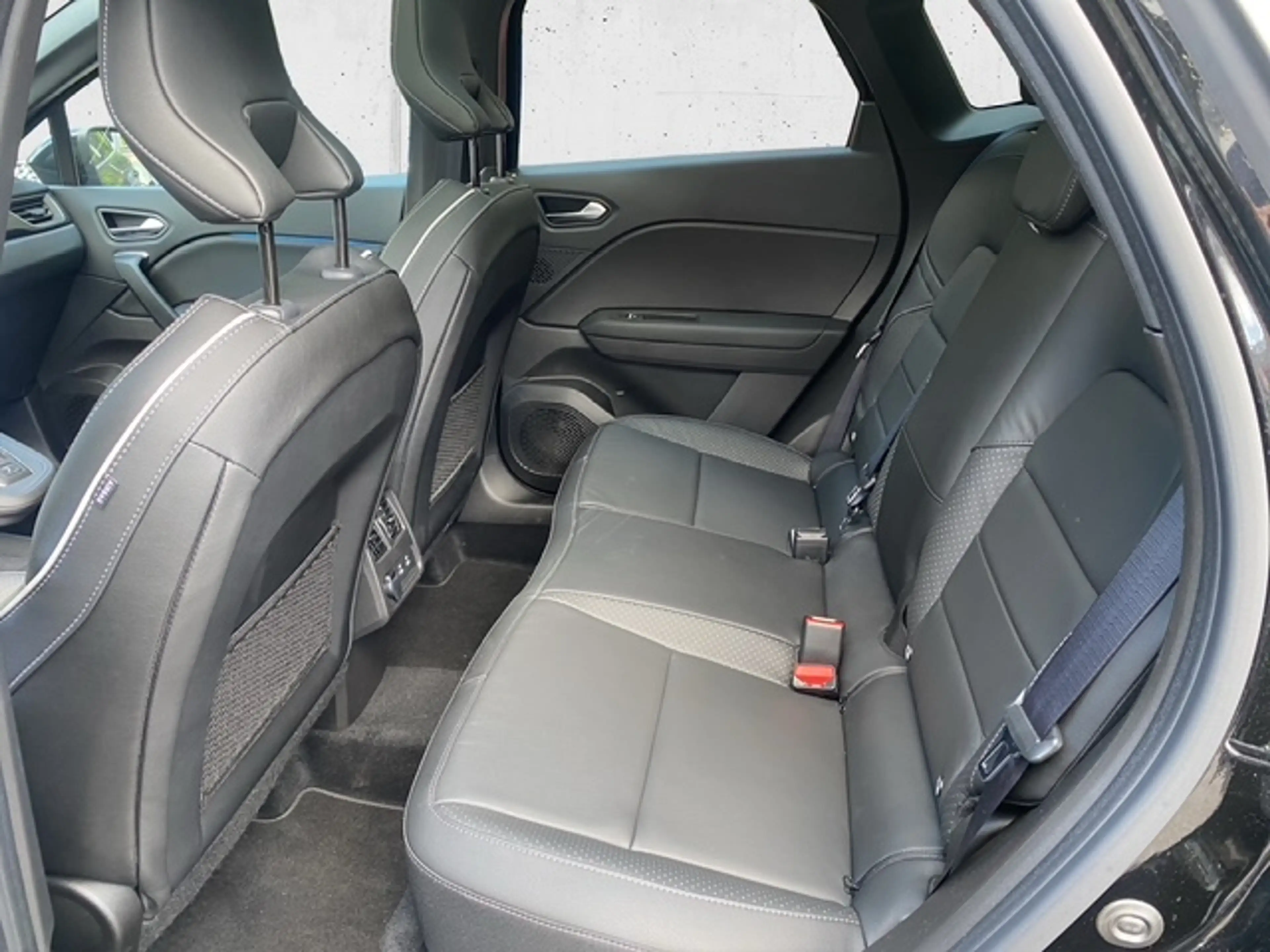 Mitsubishi Grandis Diamant TOP 1.8 Hybrid — photo 3