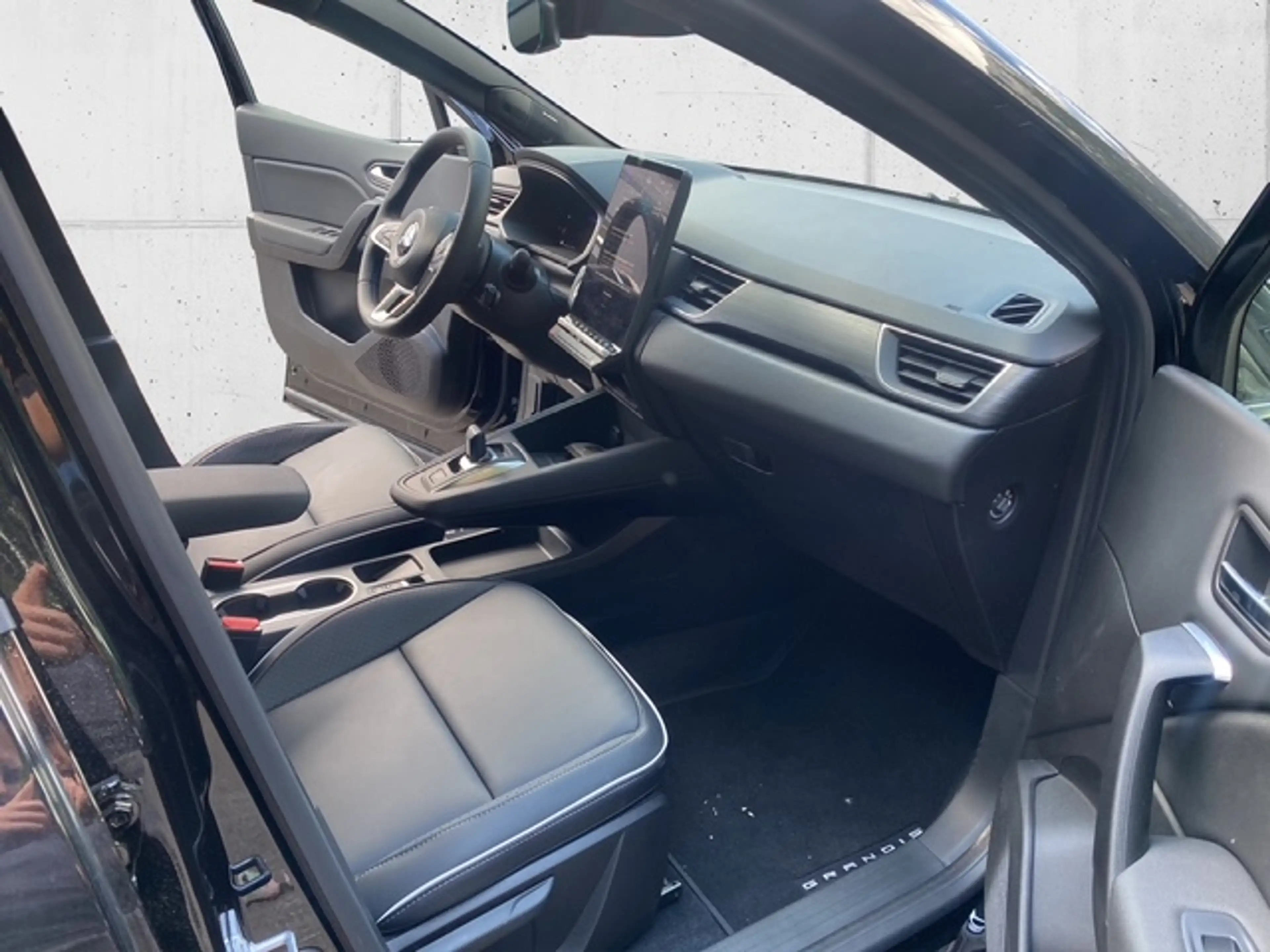 Mitsubishi Grandis Diamant TOP 1.8 Hybrid — photo 6