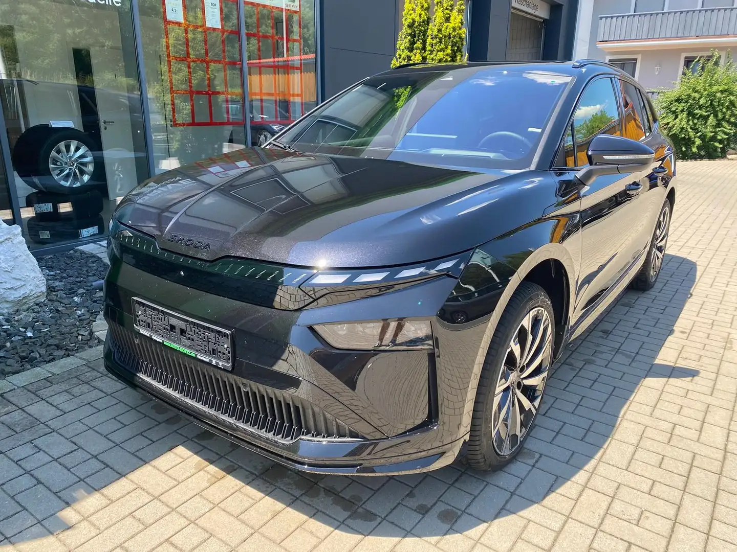 Skoda Enyaq 85x Sportline Maxx *Wärmepumpe*AHK*Navi*Matrix*ACC Noir - 2