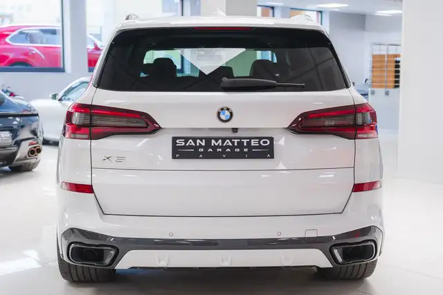 BMW X5 X5 view 4