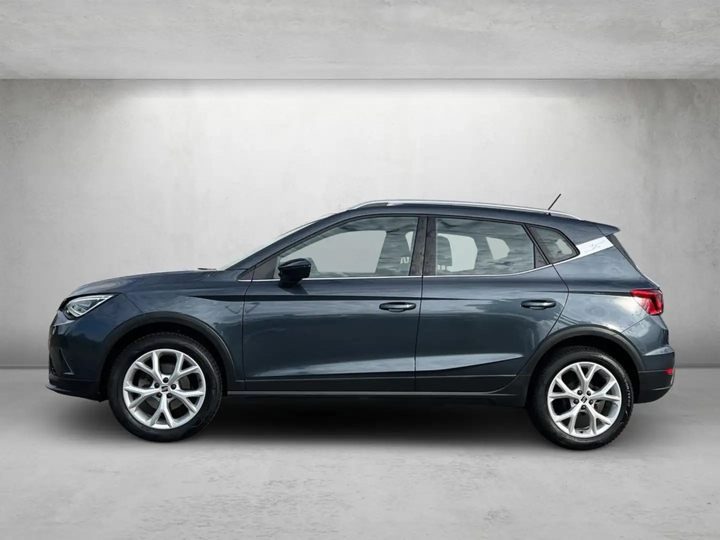 SEAT Arona 1.0 TSI DSG FR *Navi*APP*LED* Grau - 2