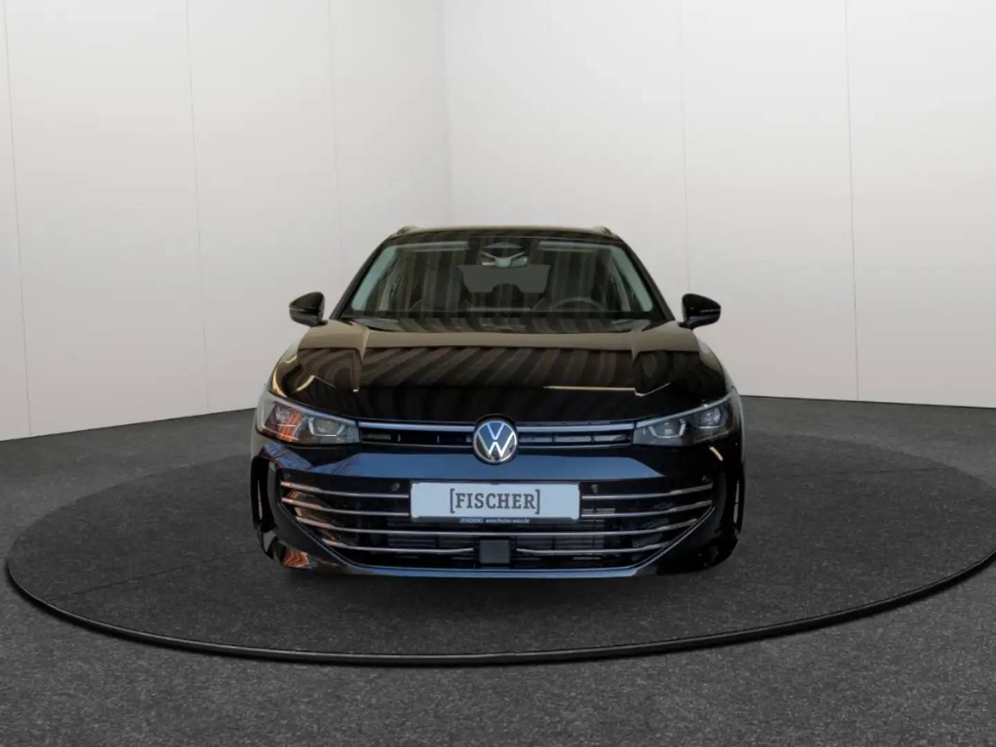Volkswagen Passat Variant 2.0TDI DSG Elegance Matrix Navi AHK ACC Rear View Schwarz - 2