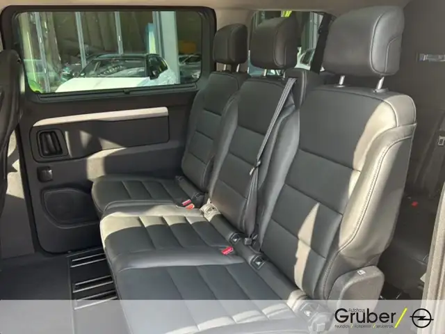 Opel Zafira view 10