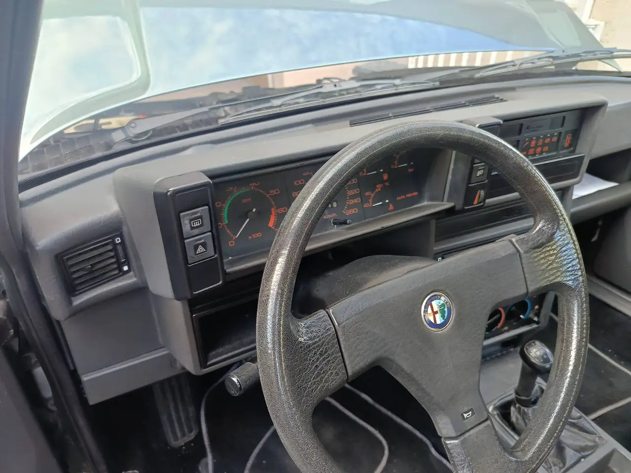 Alfa Romeo 75 2.0i ts, foto 7