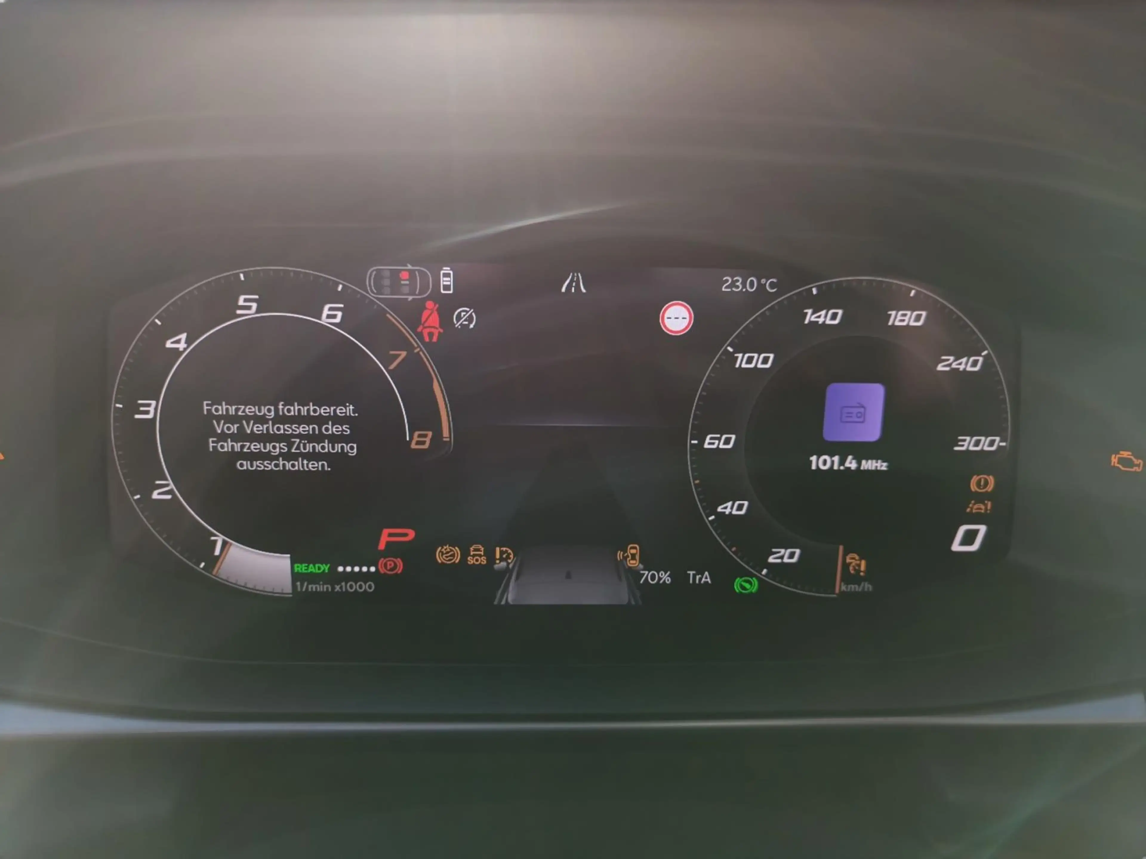 CUPRA Terramar 1.5 e-Hybrid VZ DSG *PANO*MATRIX*AHK* — photo 15