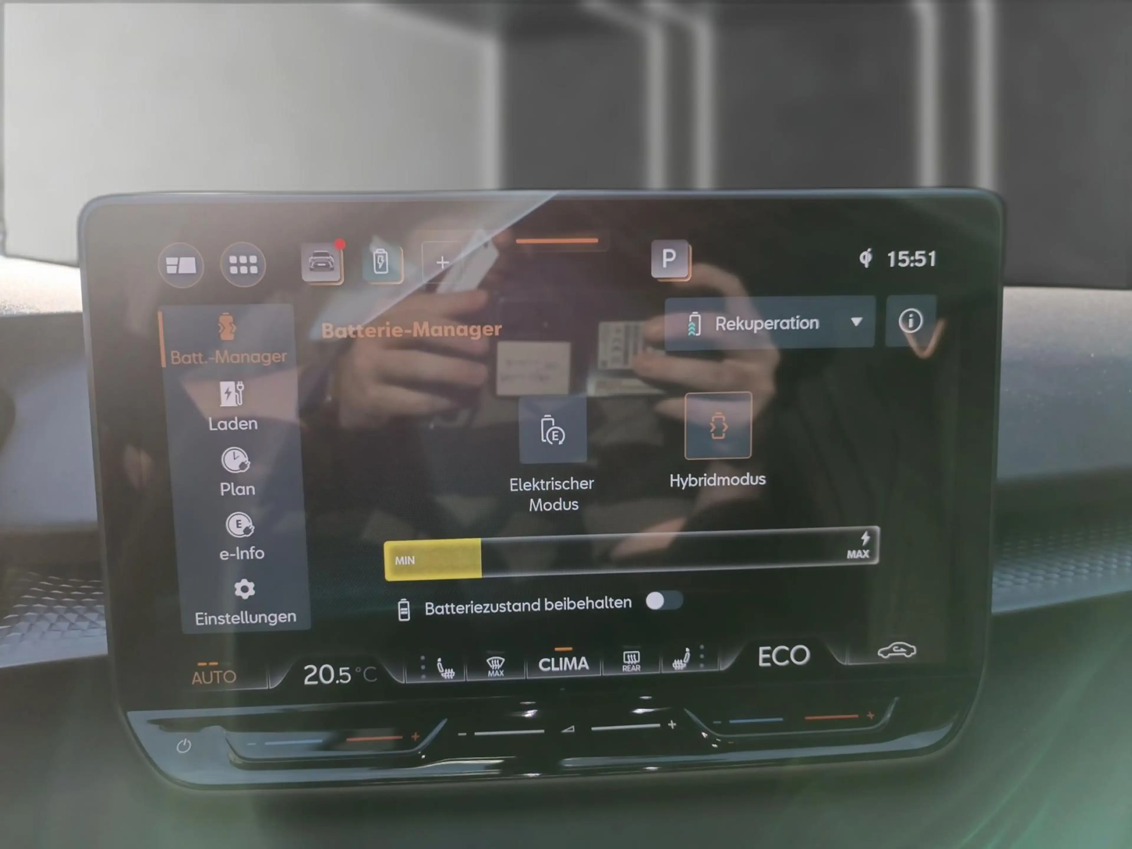 CUPRA Terramar 1.5 e-Hybrid VZ DSG *PANO*MATRIX*AHK* — photo 14