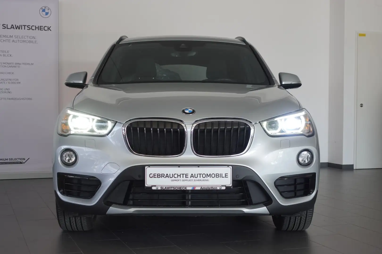 BMW X1 xDrive18d F48 Silber - 2