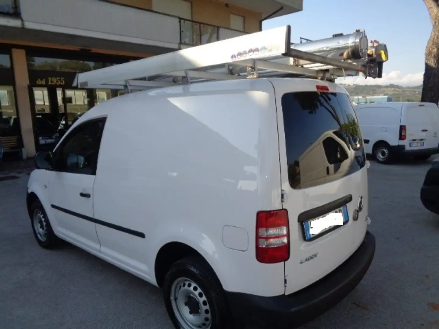 Volkswagen Caddy 2.0 TDI 110 CV 4Motion VAN ALLESTITO Bianco - 2