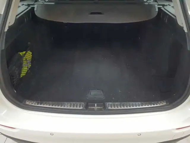 Mercedes-Benz C-Class view 15
