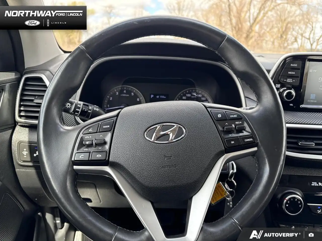 Hyundai TUCSON снимка Hyundai TUCSON