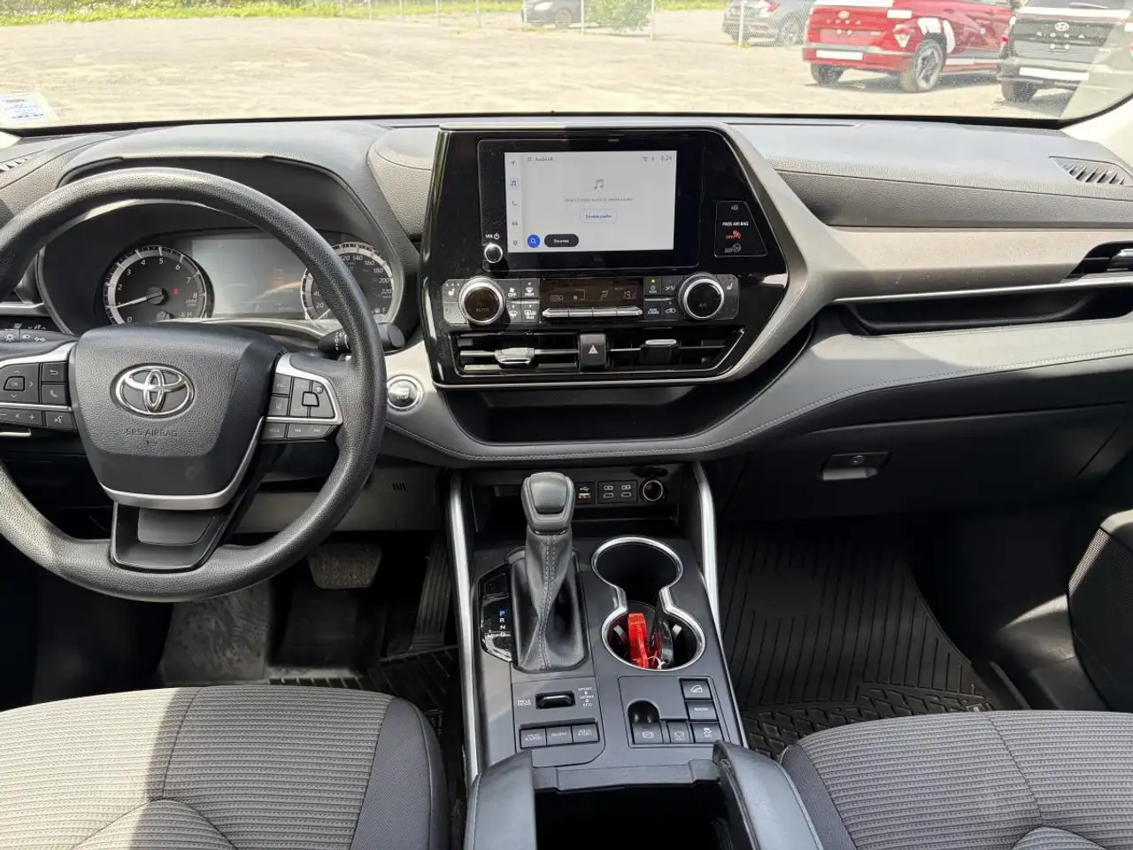 Toyota Highlander снимка Toyota Highlander