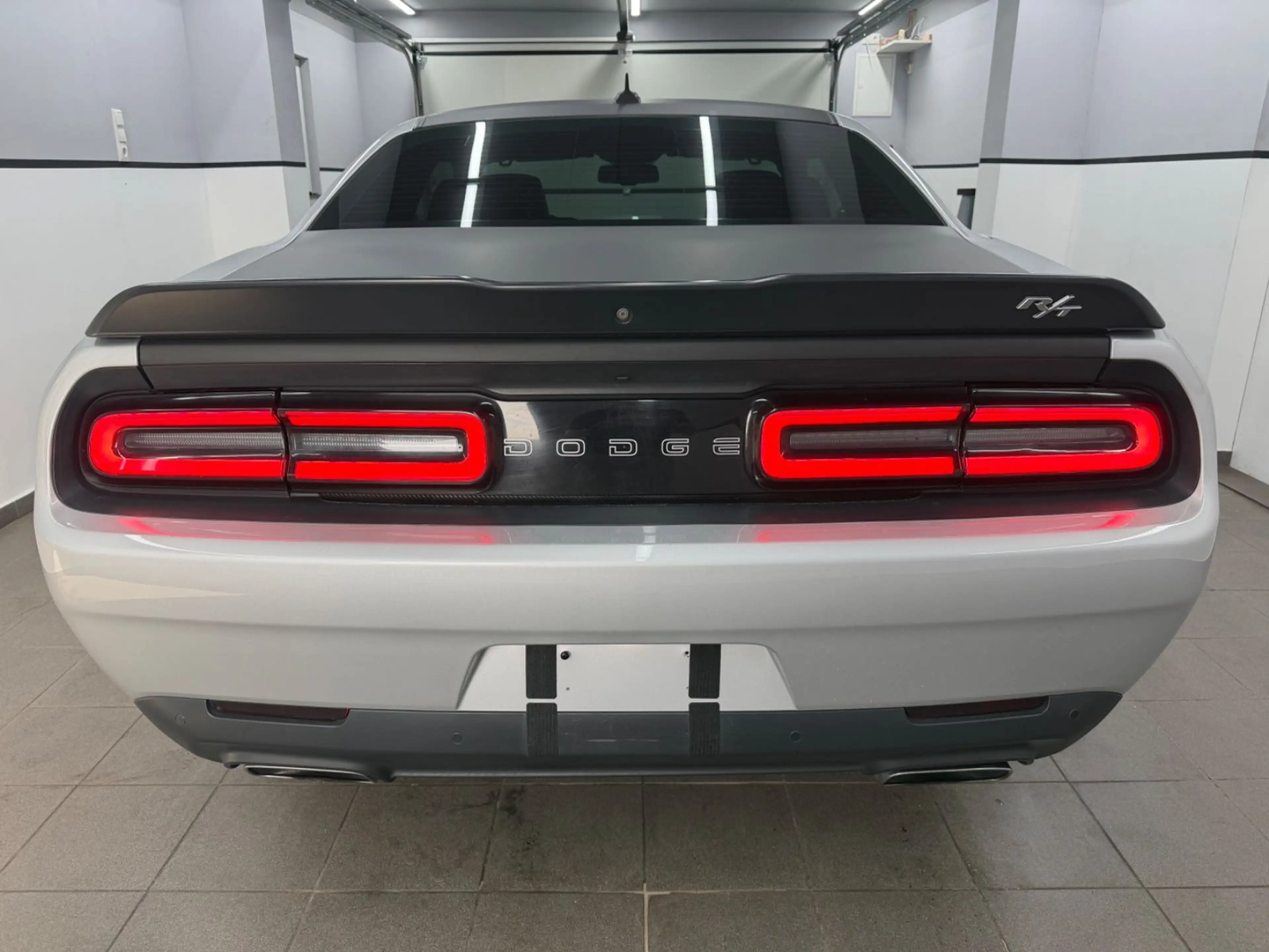 Dodge Challenger 5.7 V8 HEMI R/T*Shaker*Air Catcher*SH — photo 9