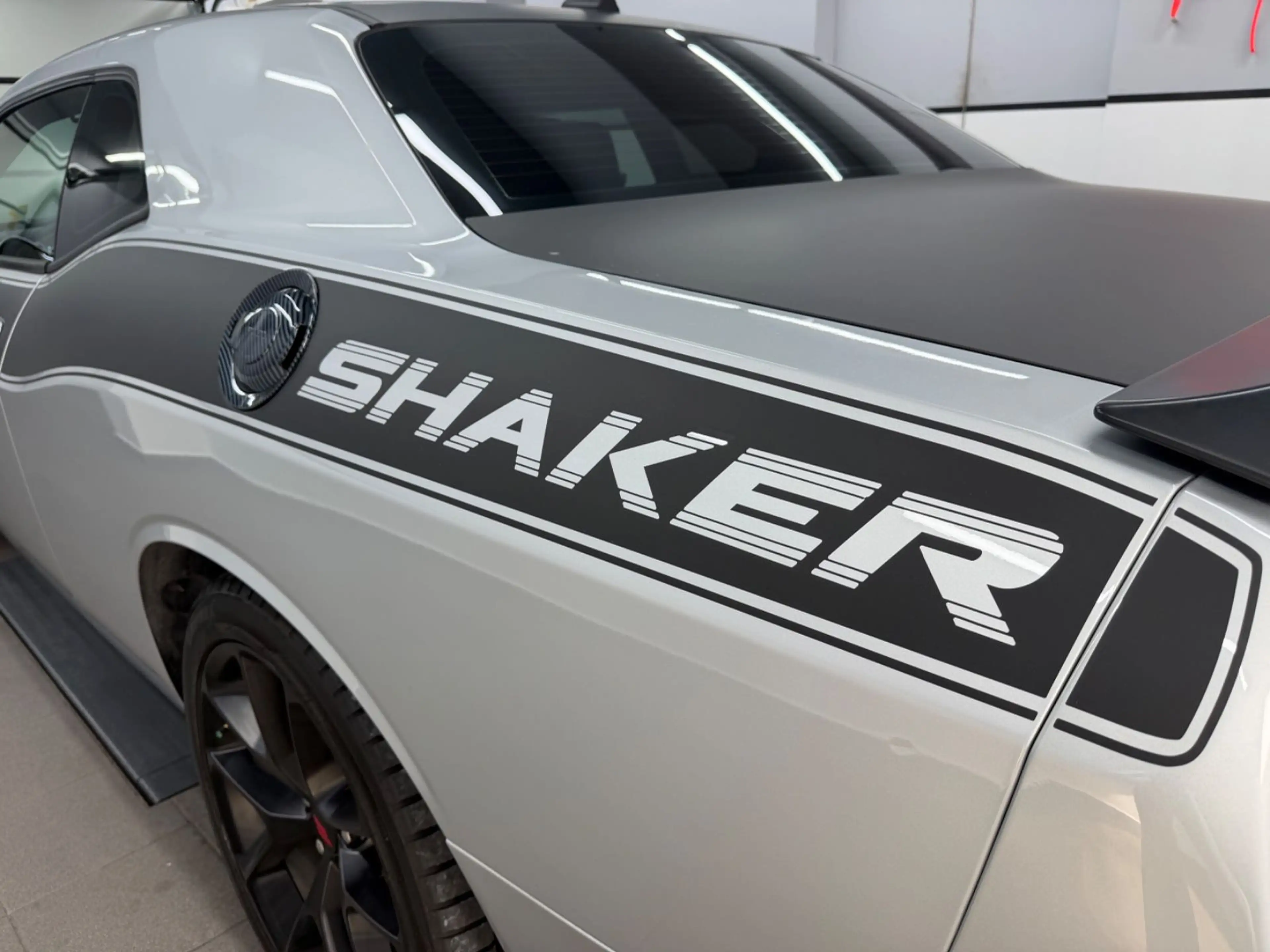 Dodge Challenger 5.7 V8 HEMI R/T*Shaker*Air Catcher*SH — photo 7