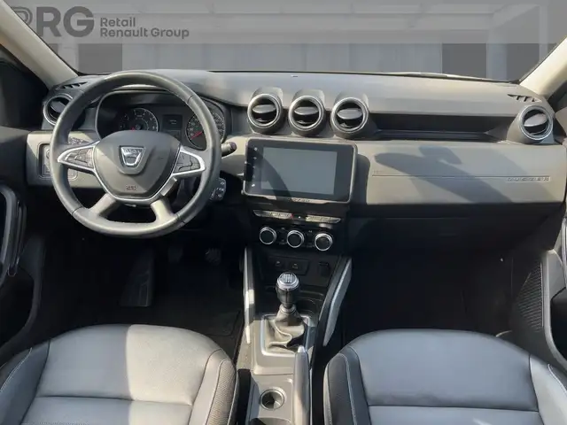 Dacia Duster view 10