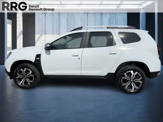 Dacia Duster view 2