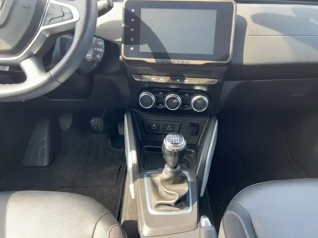 Dacia Duster view 12