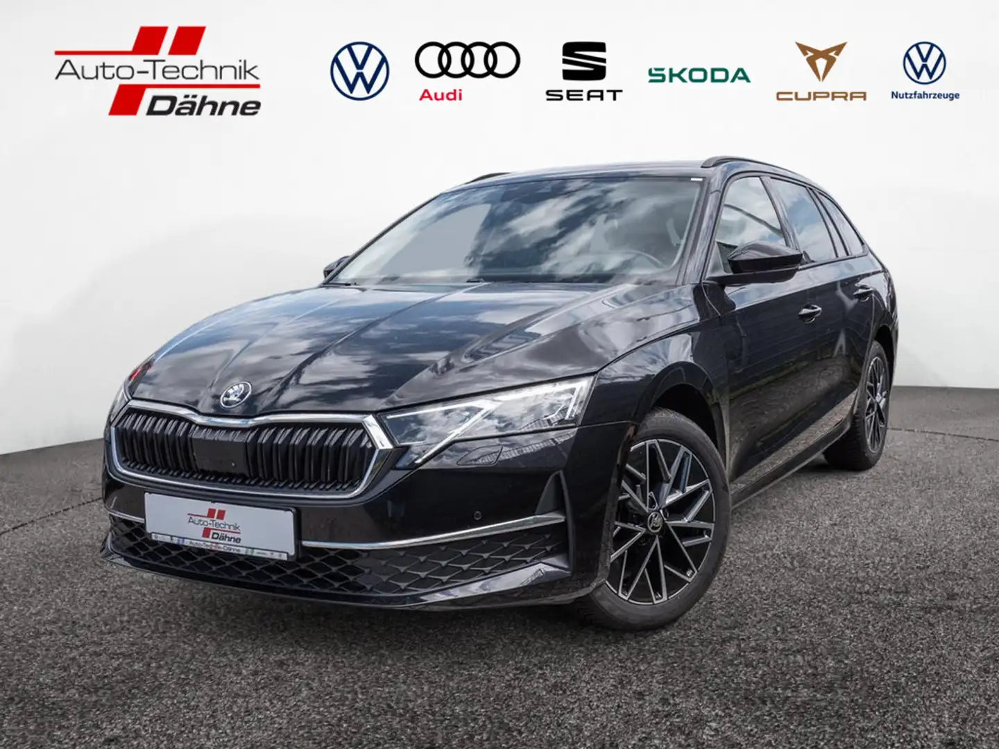 Skoda Octavia Combi 2.0 TDI Selection ACC HUD 360° Schwarz - 1