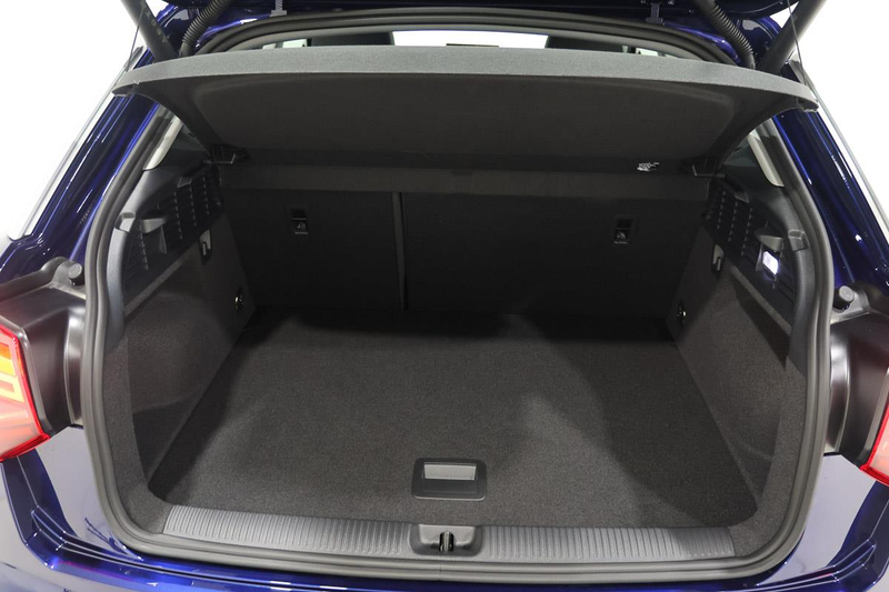 Audi Q2 35 TFSI 150 S-TRONIC S-LINE LED ACC CARPLAY JA17 — photo 14