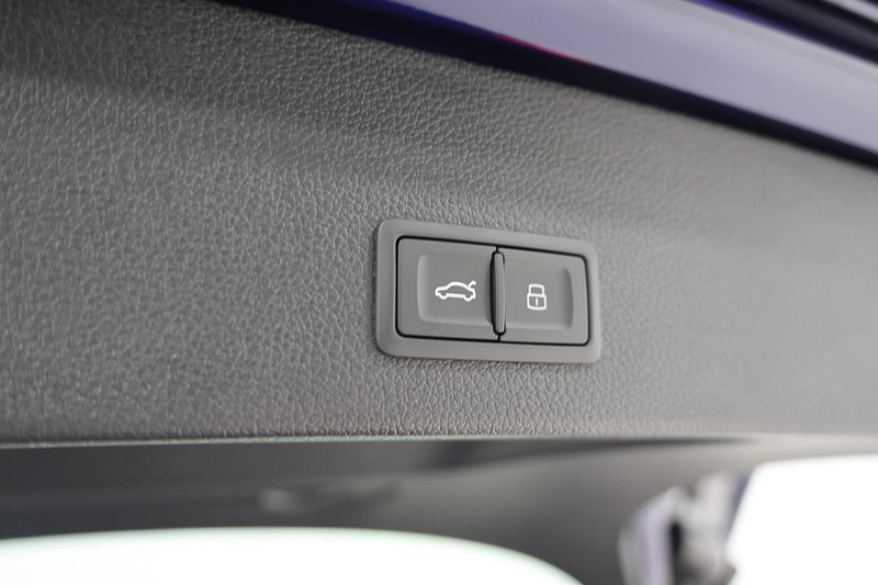 Audi Q2 35 TFSI 150 S-TRONIC S-LINE LED ACC CARPLAY JA17 — photo 15