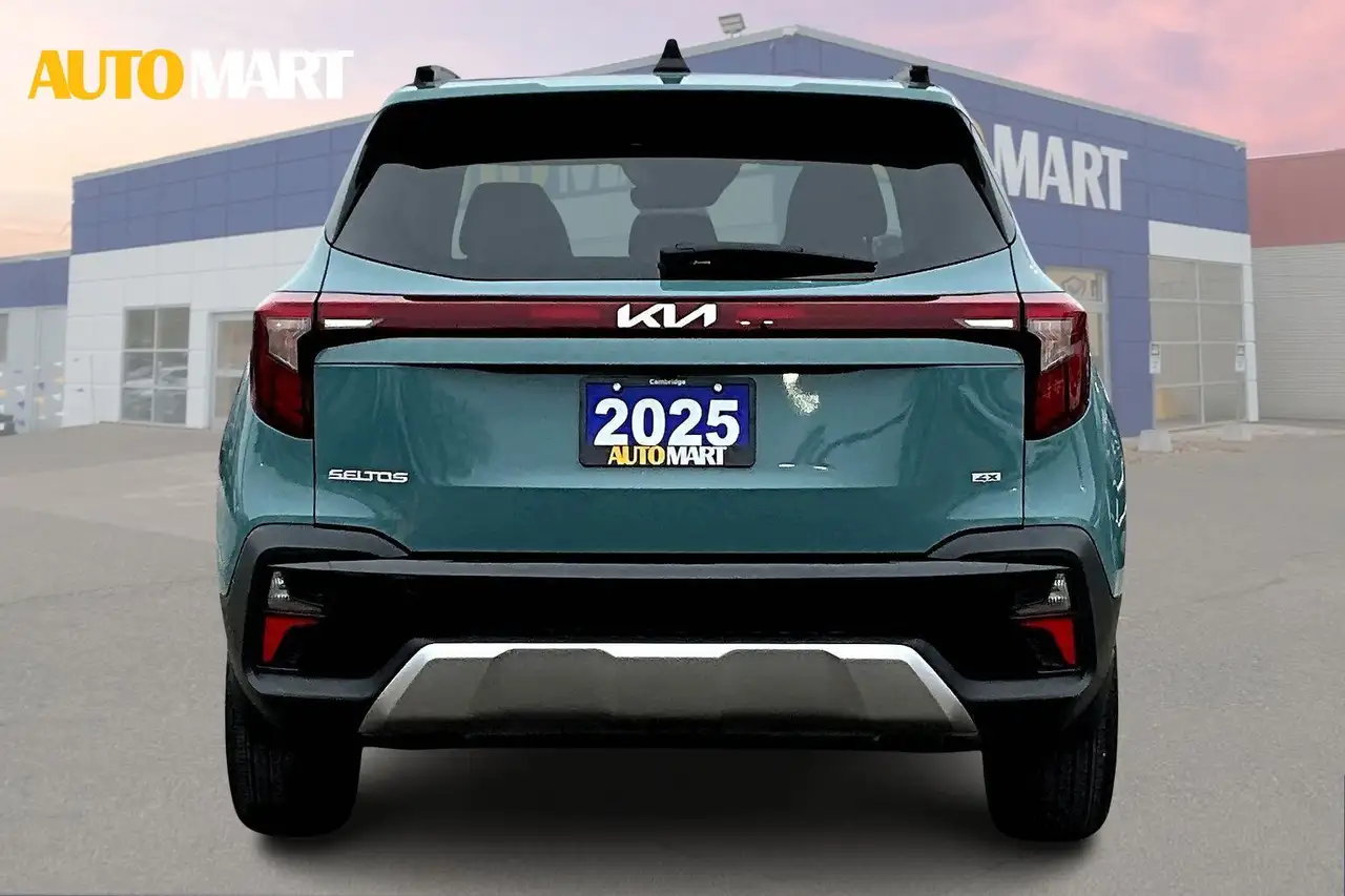 Kia Seltos снимка Kia Seltos