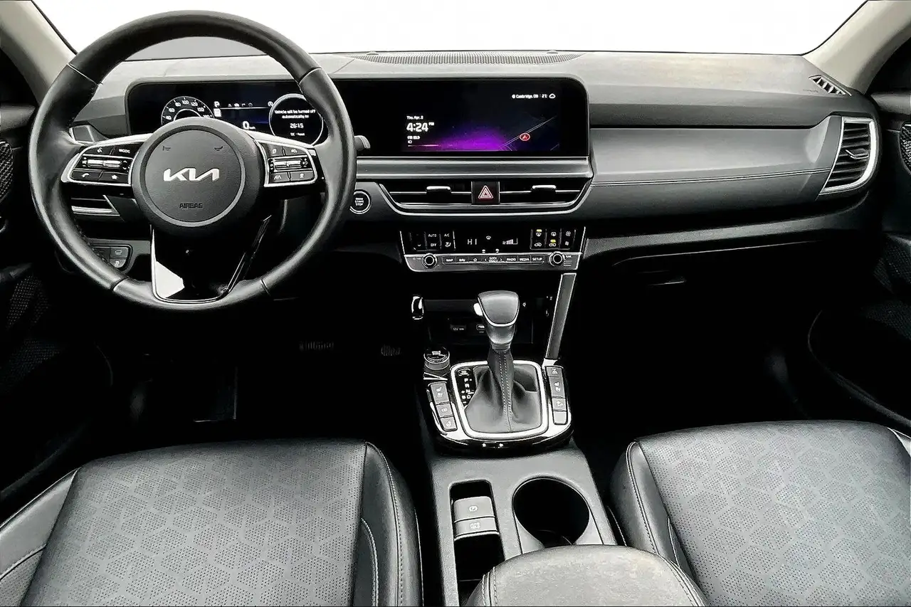Kia Seltos снимка Kia Seltos