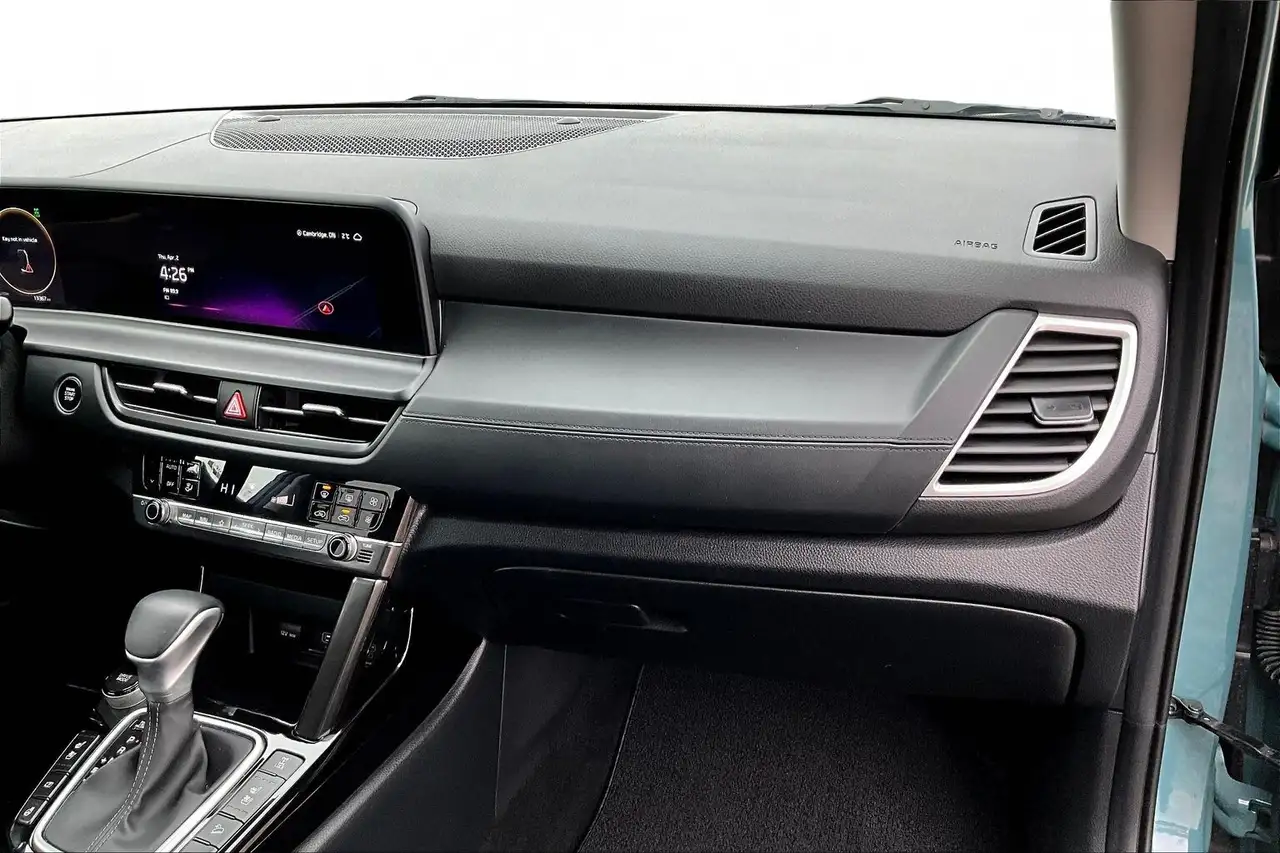 Kia Seltos снимка Kia Seltos