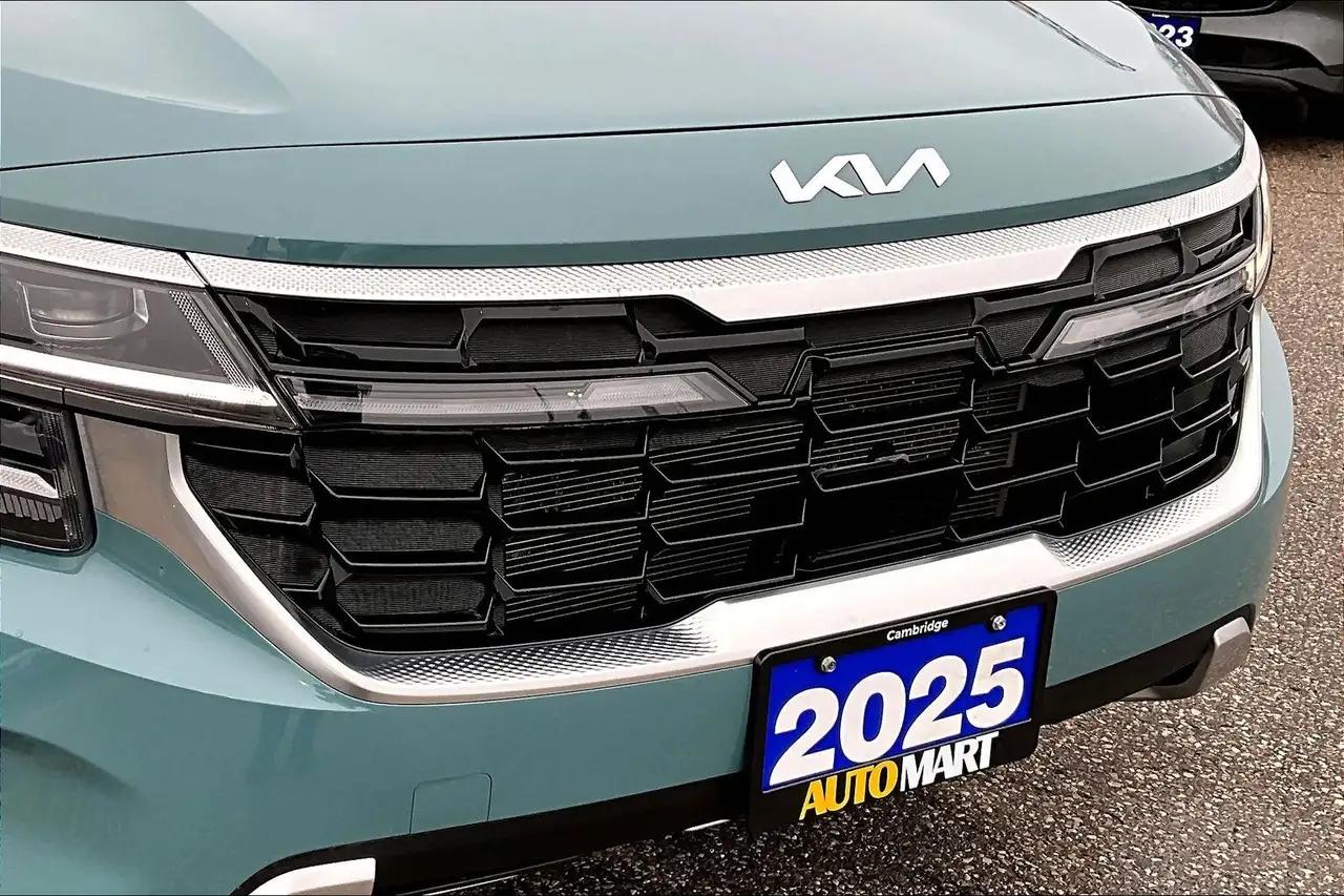 Kia Seltos снимка Kia Seltos