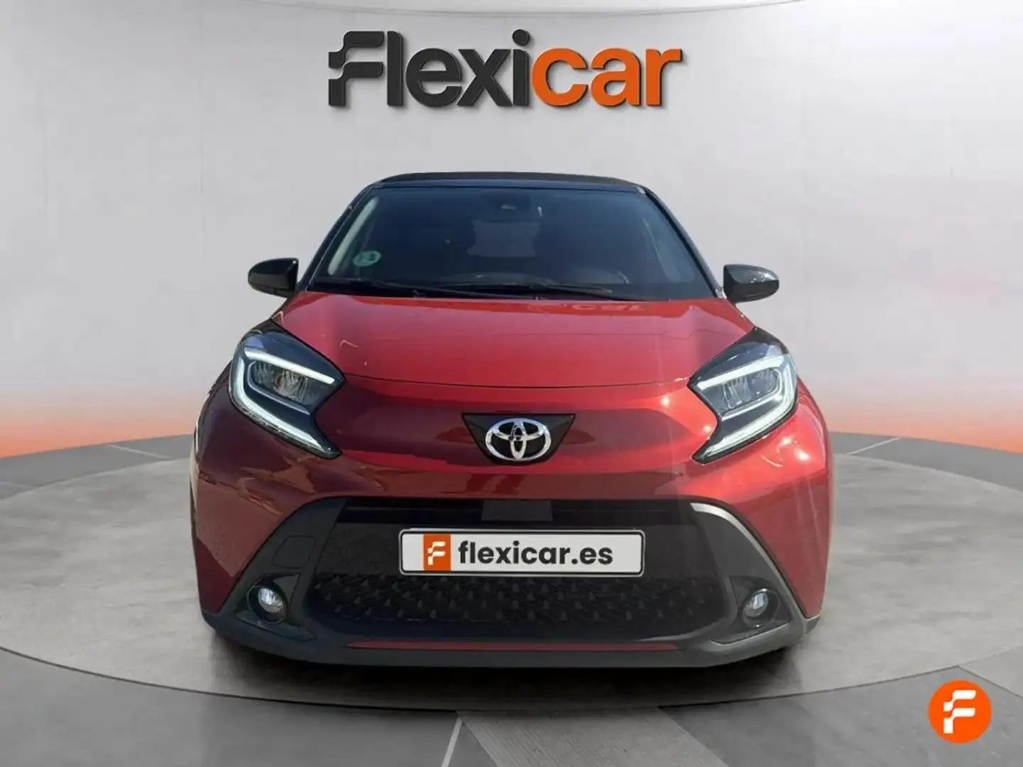 Toyota Aygo 1.0 VVT-I 72CV Chic Rojo - 2