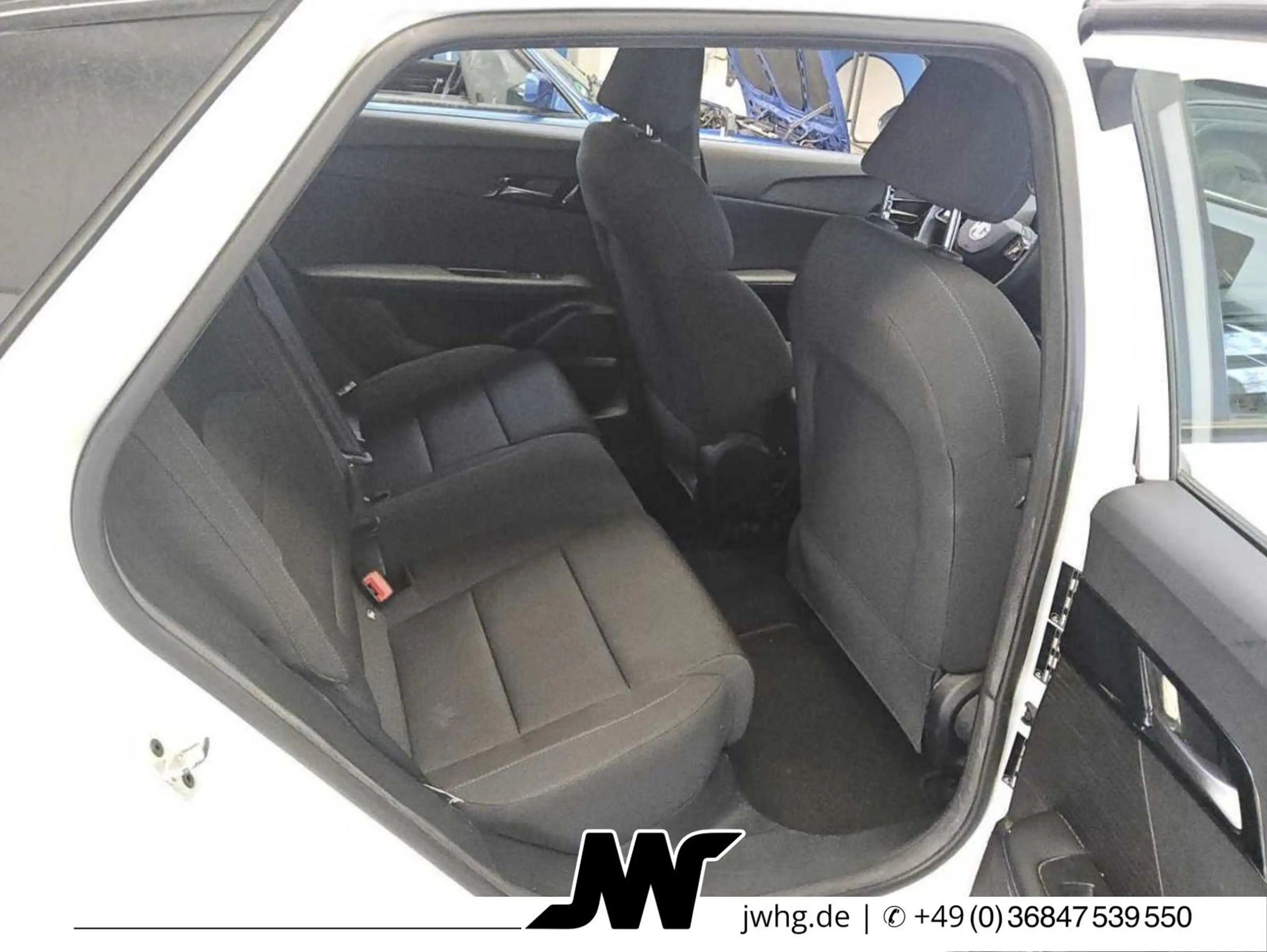 MG MG4 Standard ACC DigTacho SpurhalteAss Carplay — photo 9