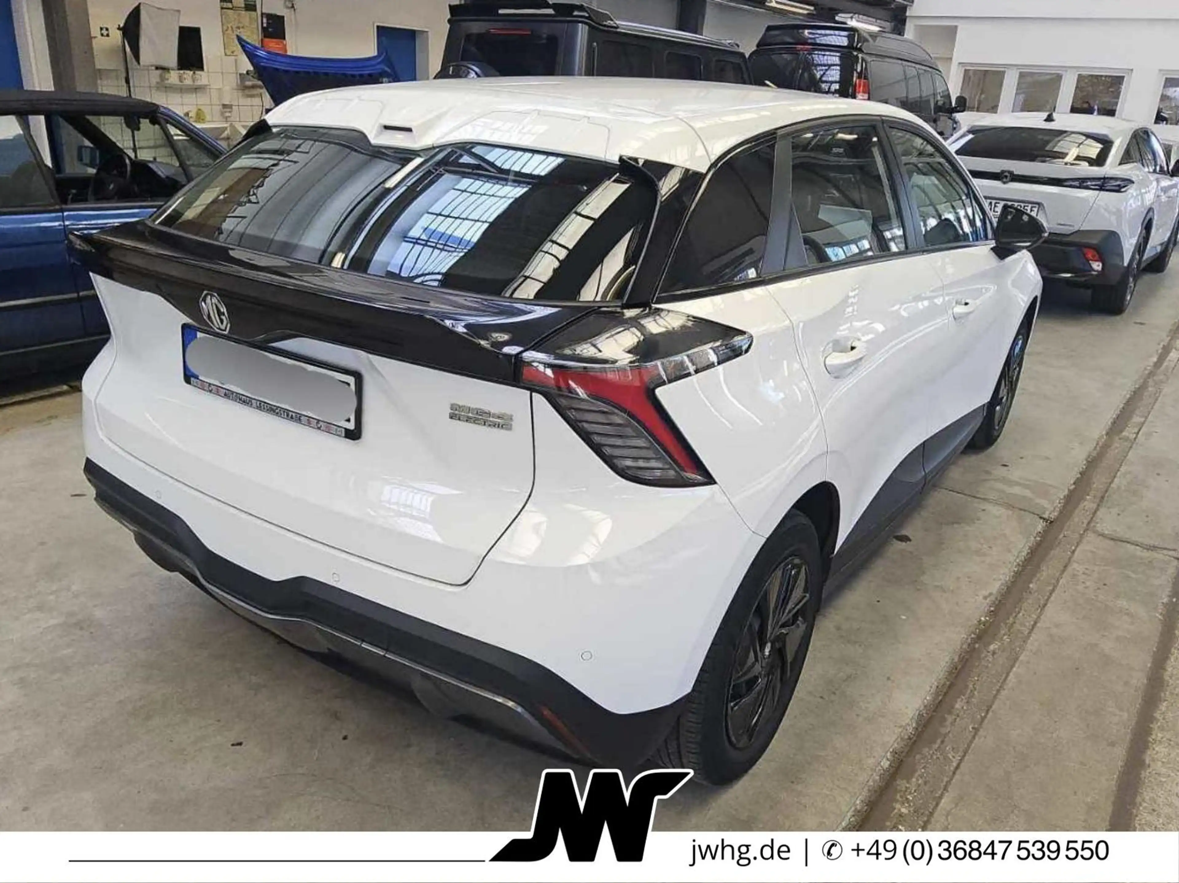 MG MG4 Standard ACC DigTacho SpurhalteAss Carplay — photo 4
