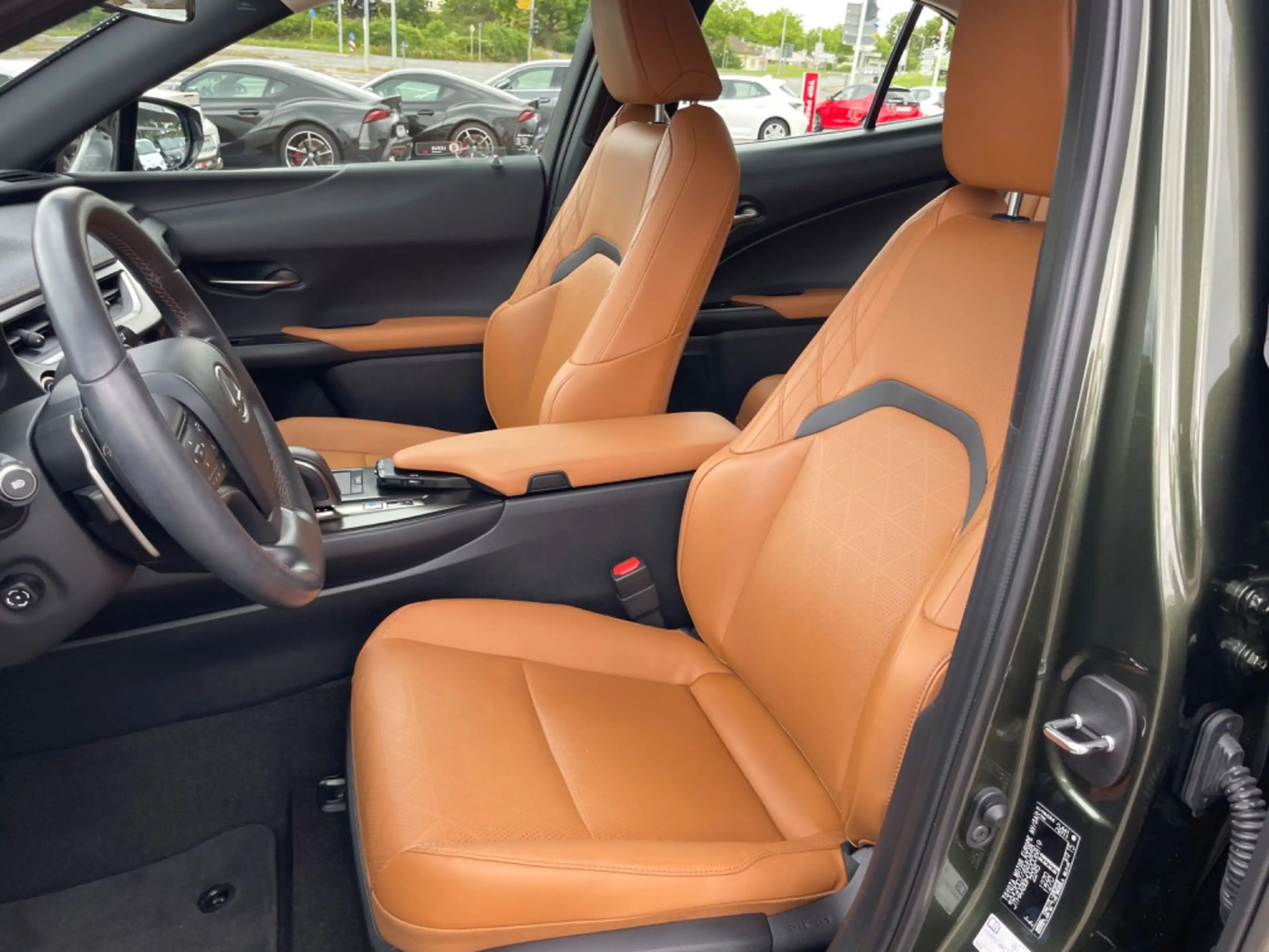 Lexus UX 300e EXECUTIVE PAKET** — photo 8