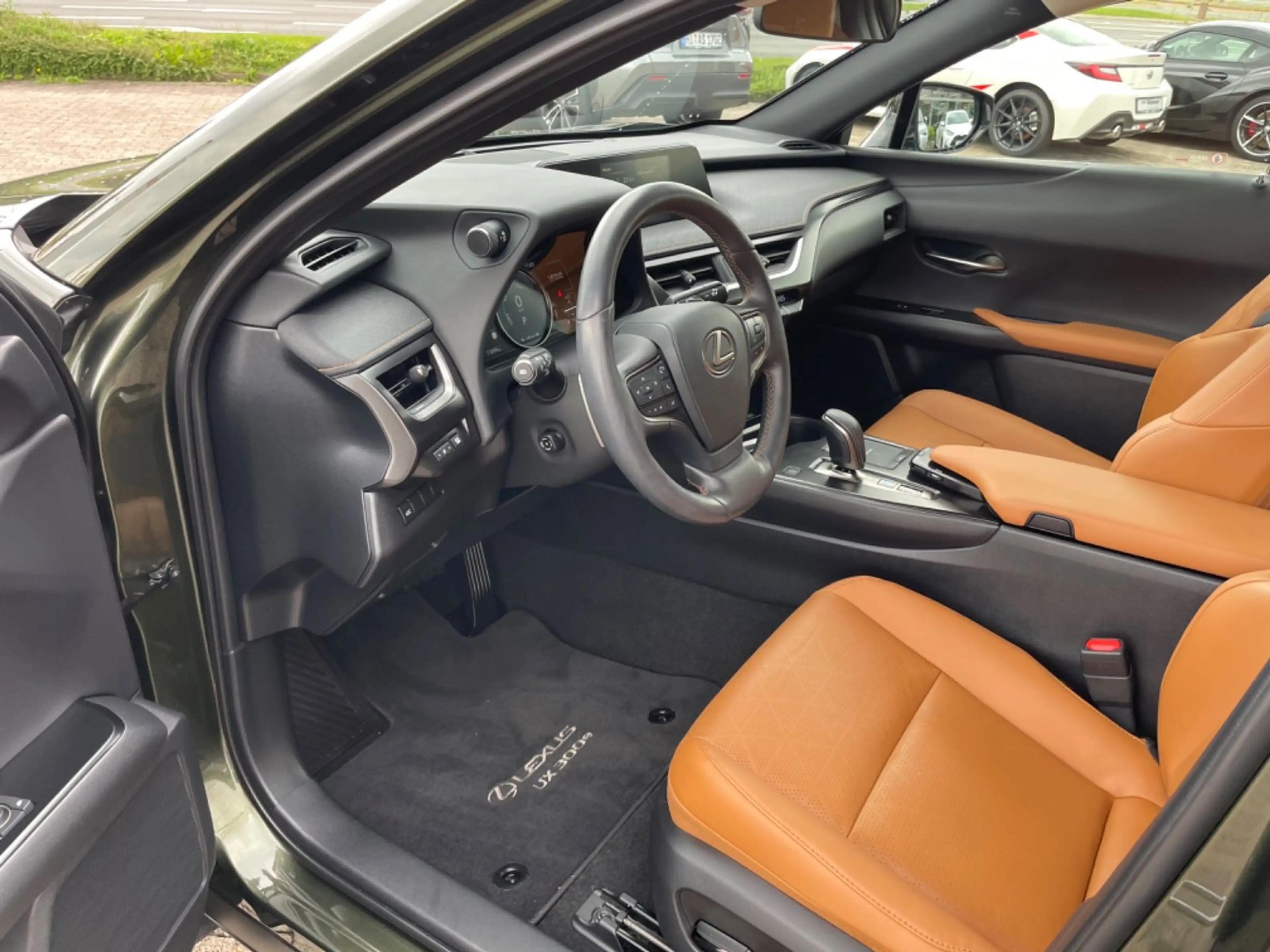 Lexus UX 300e EXECUTIVE PAKET** — photo 7