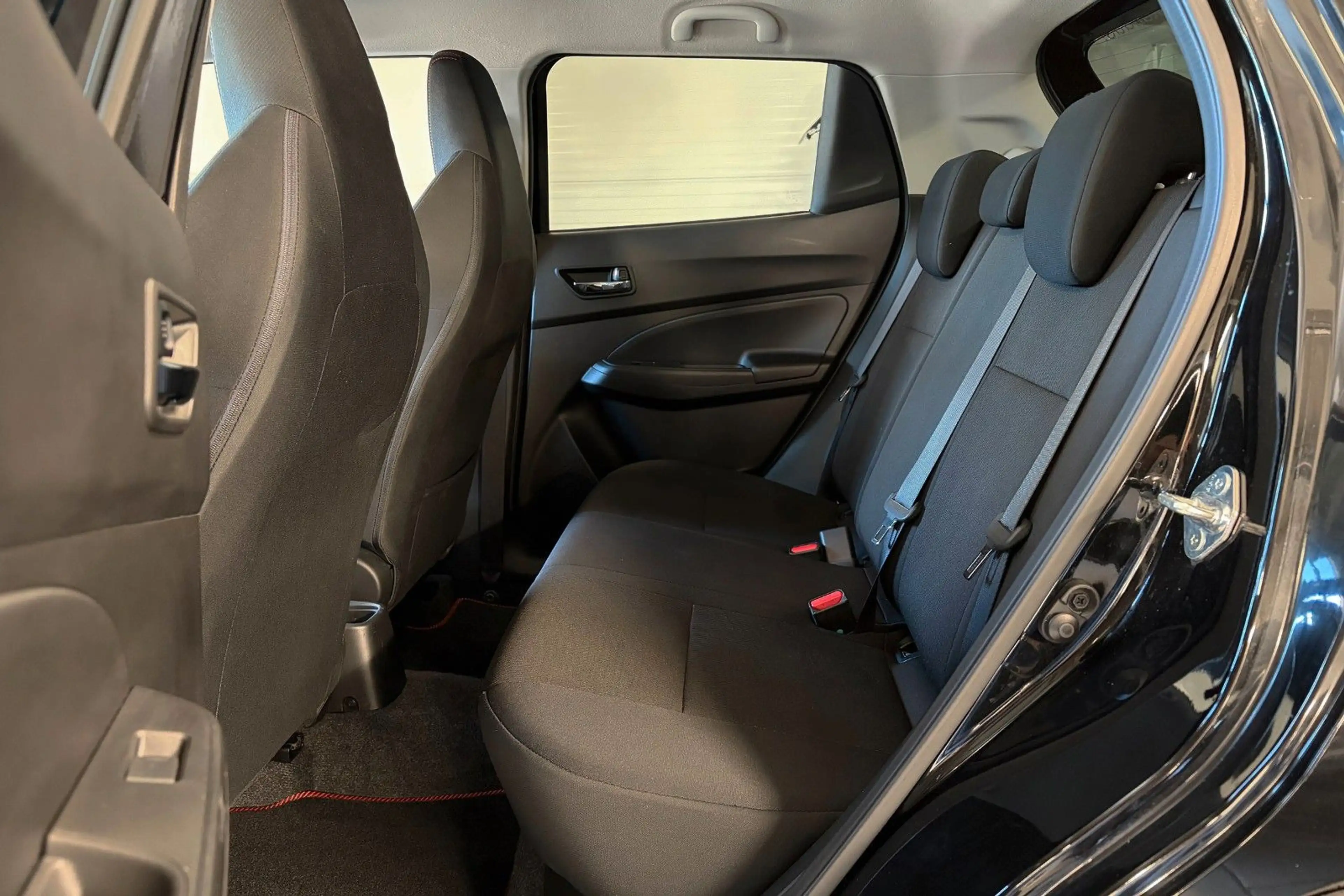 Suzuki Swift 1.4 BOOSTERJET Sport DAB*NAVI*LED — photo 8