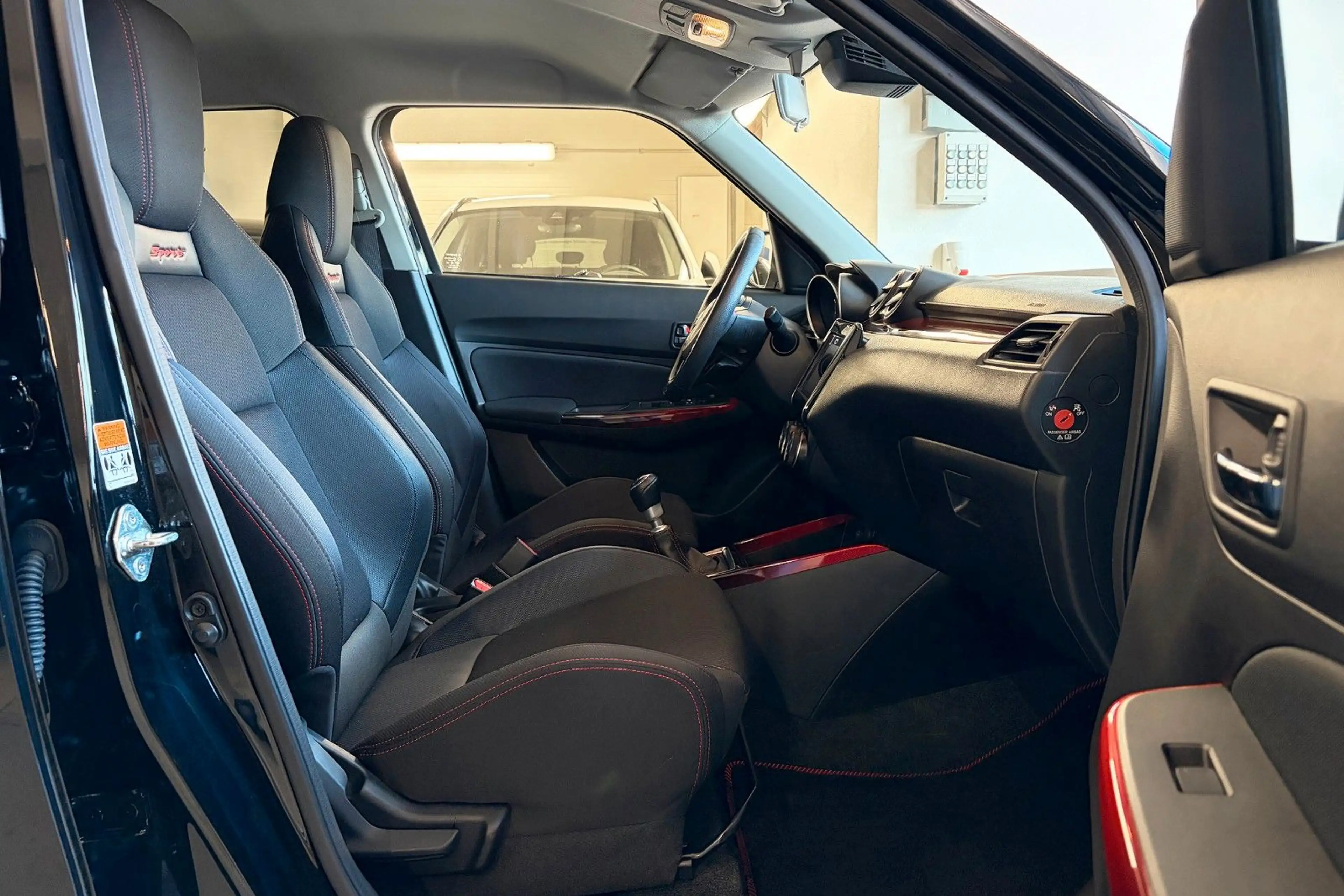 Suzuki Swift 1.4 BOOSTERJET Sport DAB*NAVI*LED — photo 10