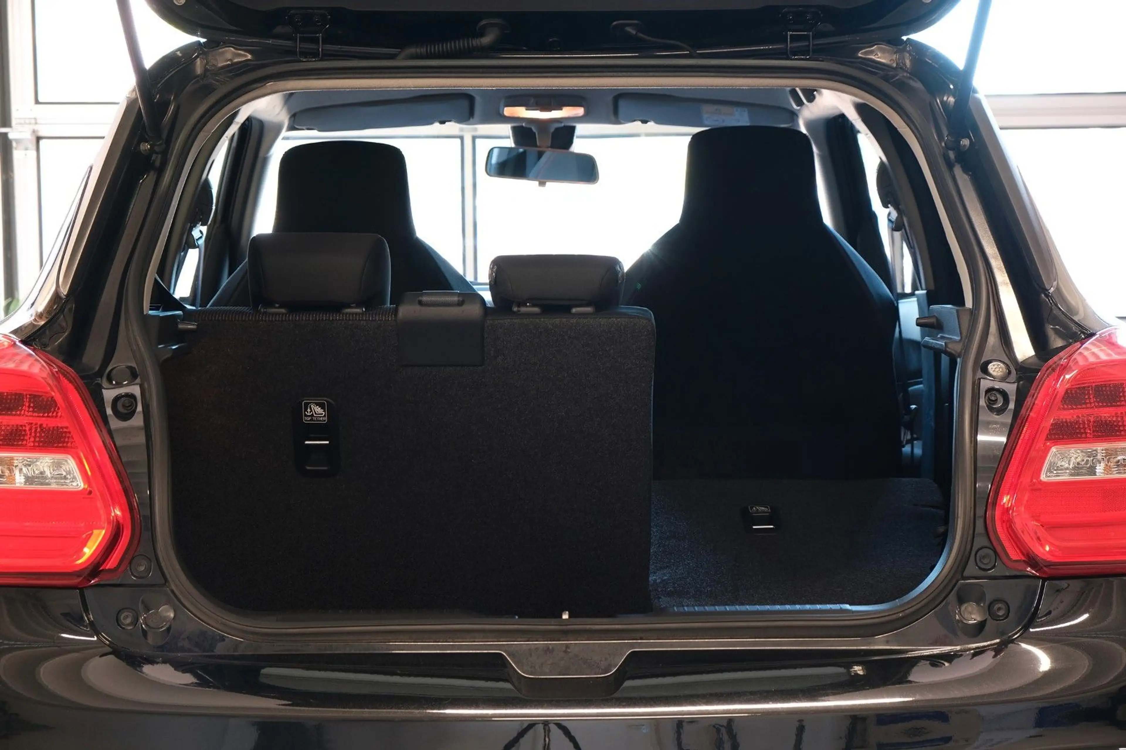 Suzuki Swift 1.4 BOOSTERJET Sport DAB*NAVI*LED — photo 6