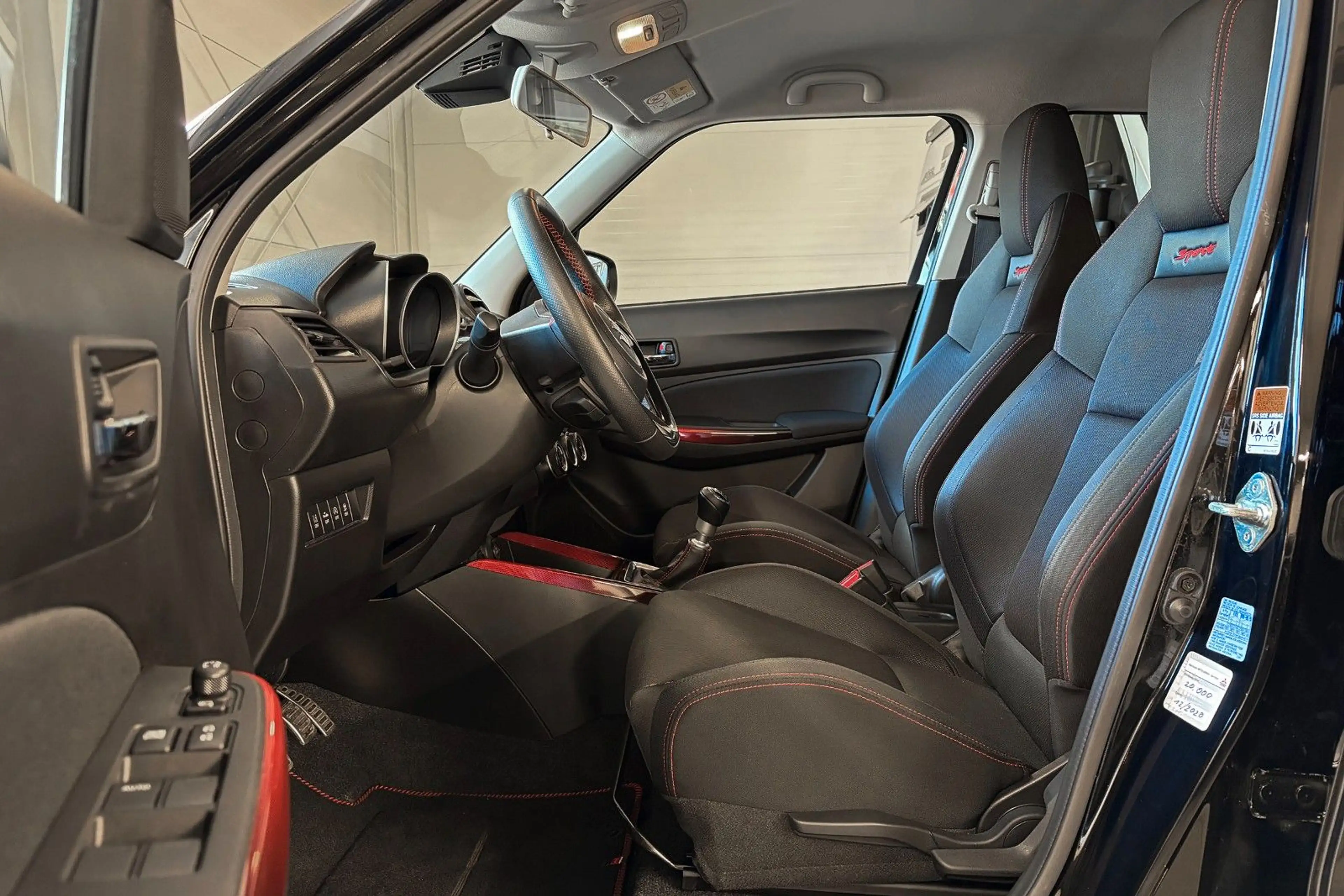 Suzuki Swift 1.4 BOOSTERJET Sport DAB*NAVI*LED — photo 9