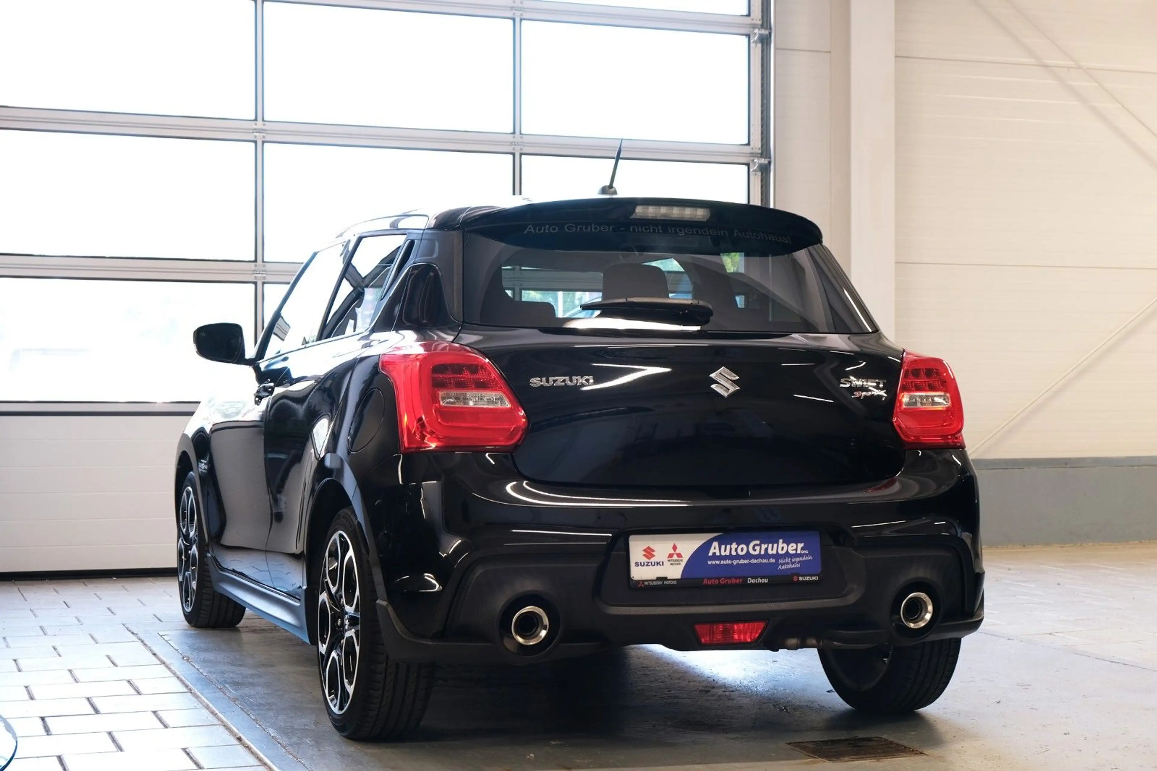 Suzuki Swift 1.4 BOOSTERJET Sport DAB*NAVI*LED — photo 4