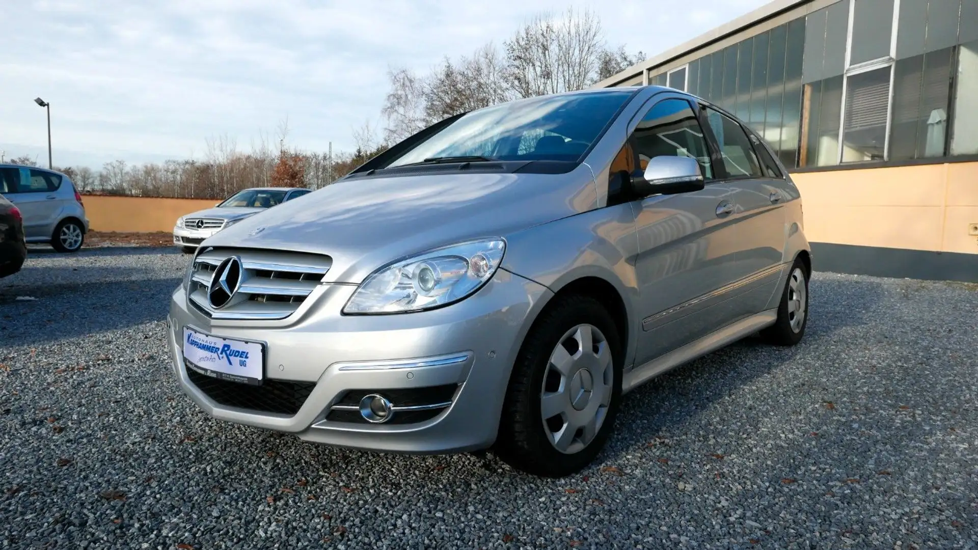 Mercedes-Benz B 200 /Leder/Navi/Automatik/Allwetter Argent - 2