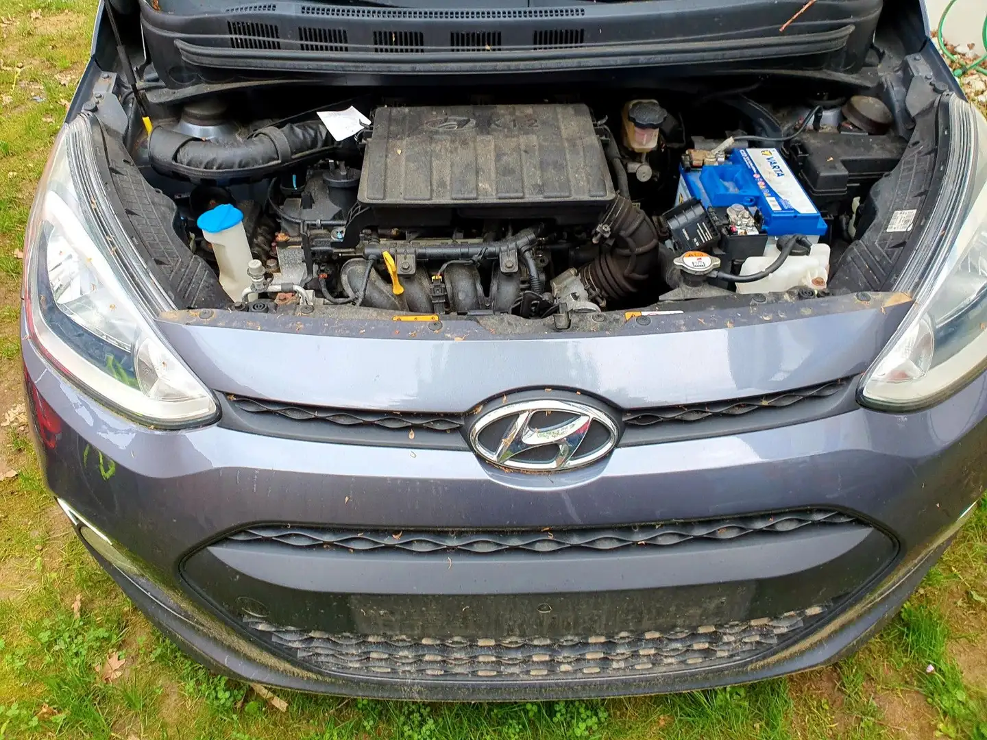Hyundai i10 1.2 Style Gris - 1