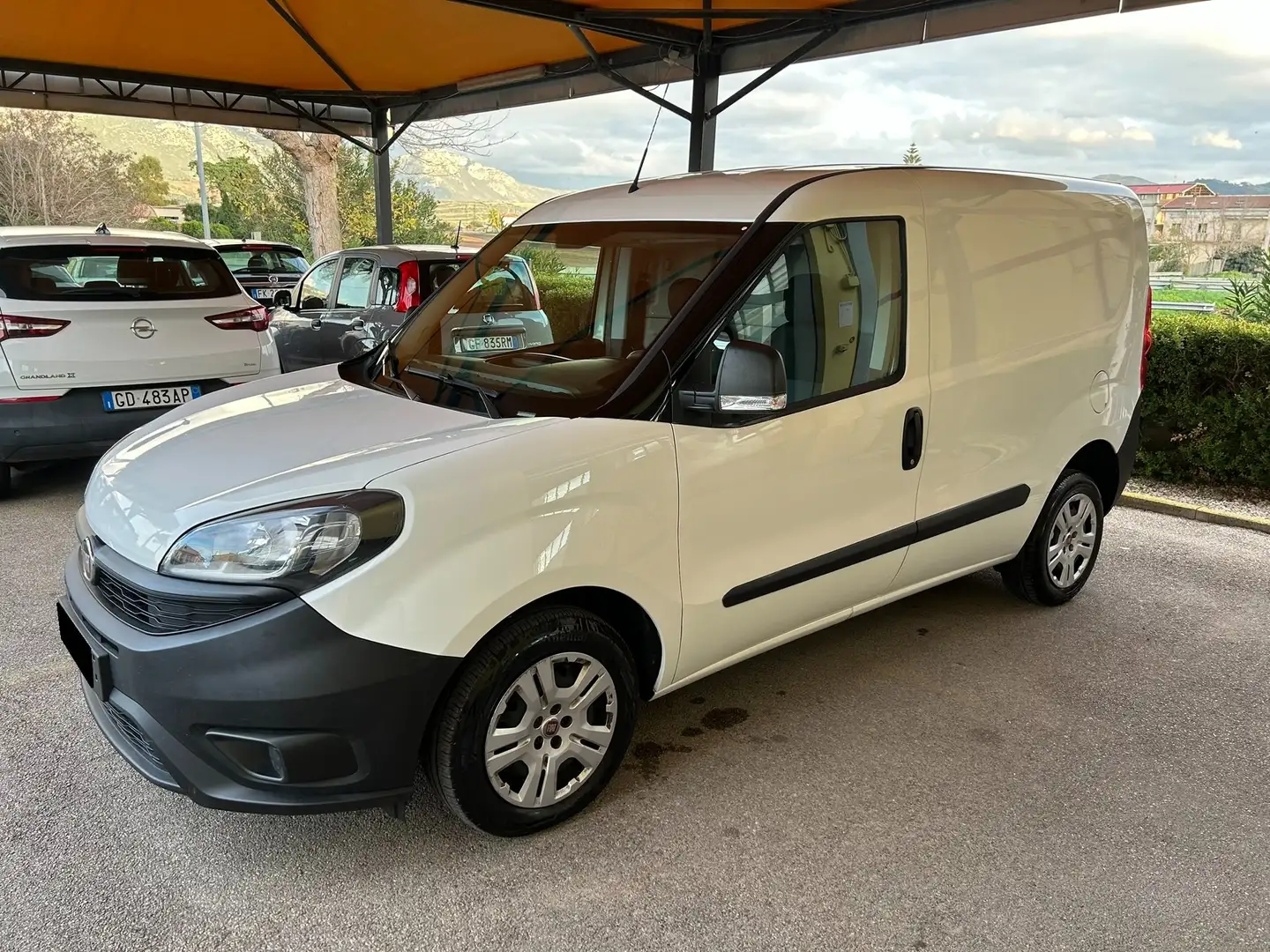 Fiat Doblo Cargo Bianco - 2