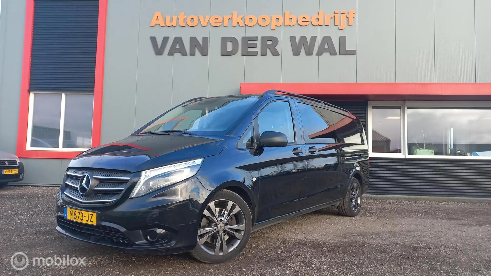 Mercedes-Benz Vito Bestel 119 CDI Extra Lang DC Comfort Schwarz - 1
