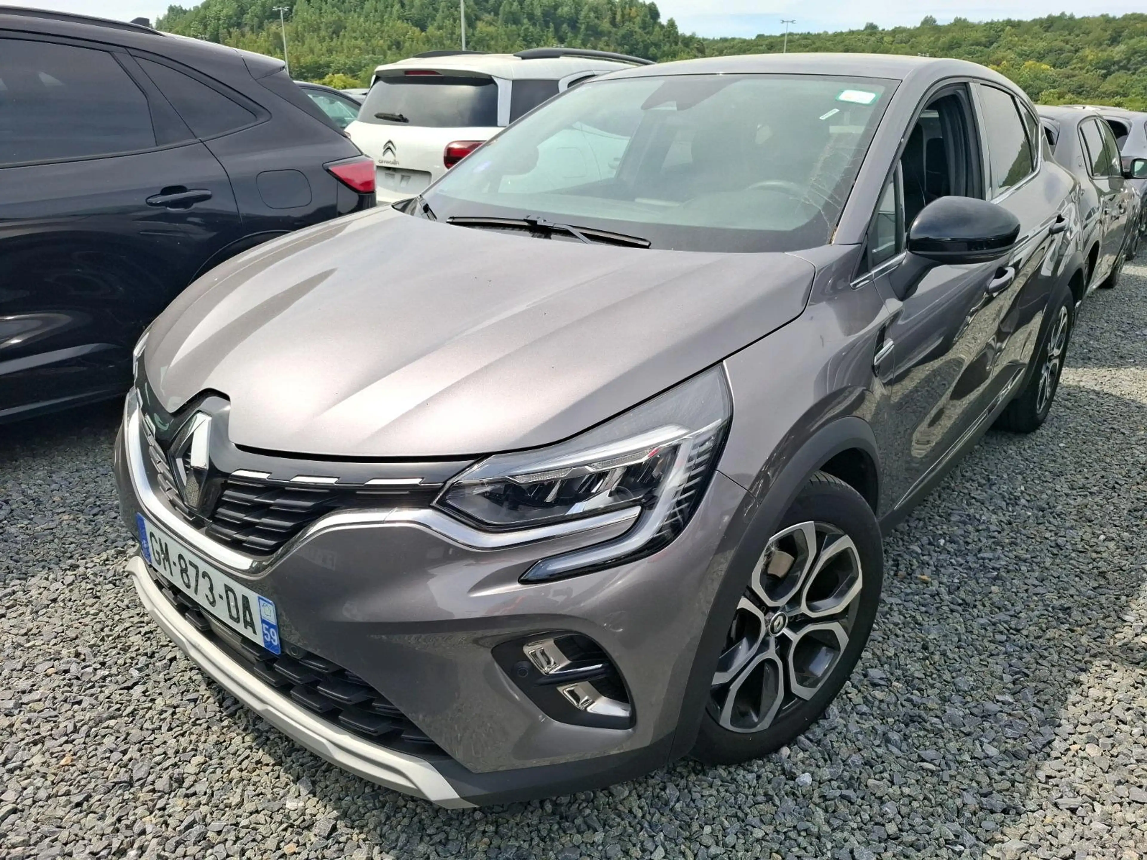 Renault Captur techno E-Tech Plug-in Hybrid 160 | Navigatie | par — photo 2