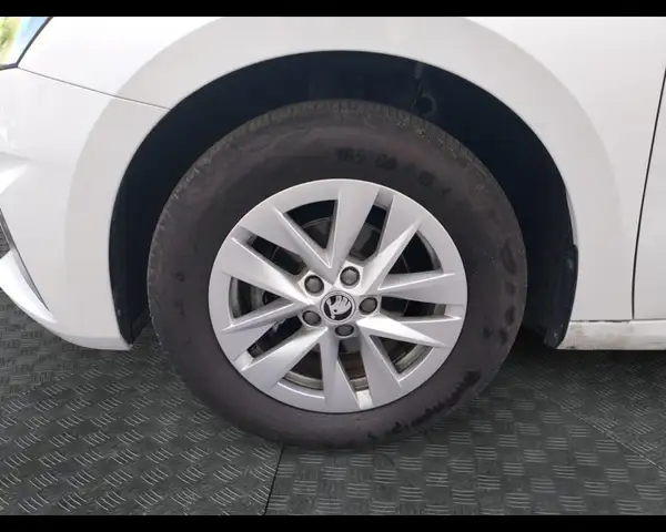 Skoda Fabia view 14