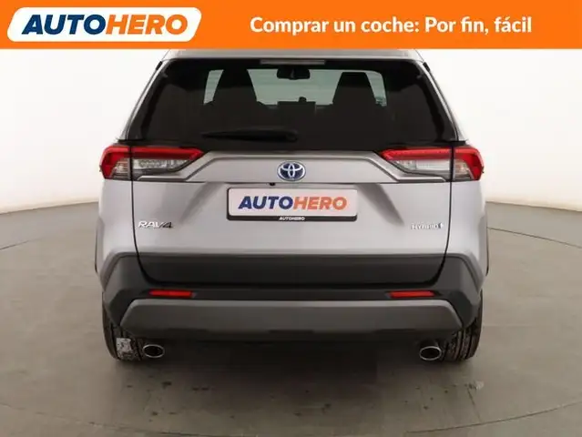 Toyota Rav4 view 5